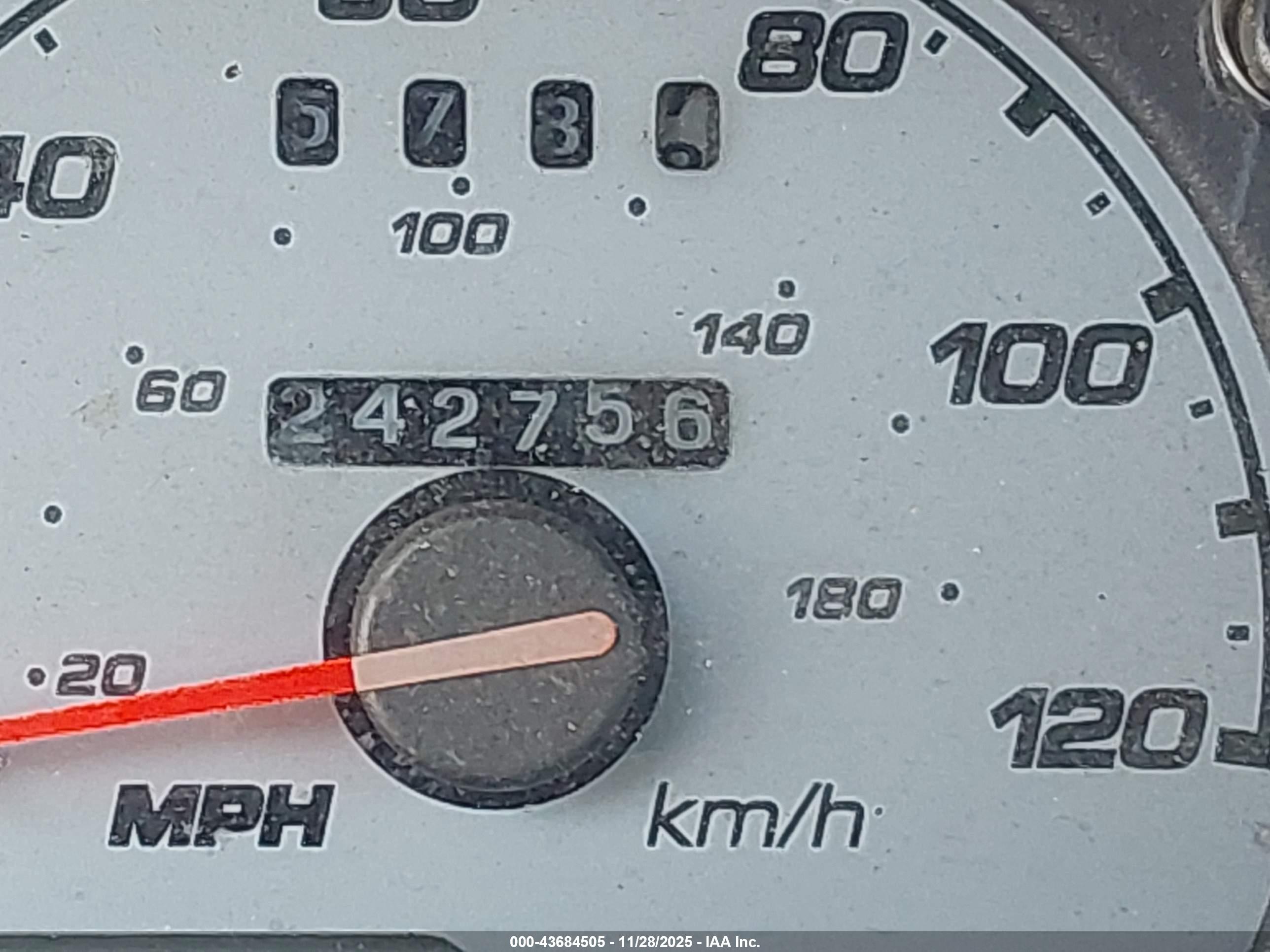 FORD EXPLORER image 7