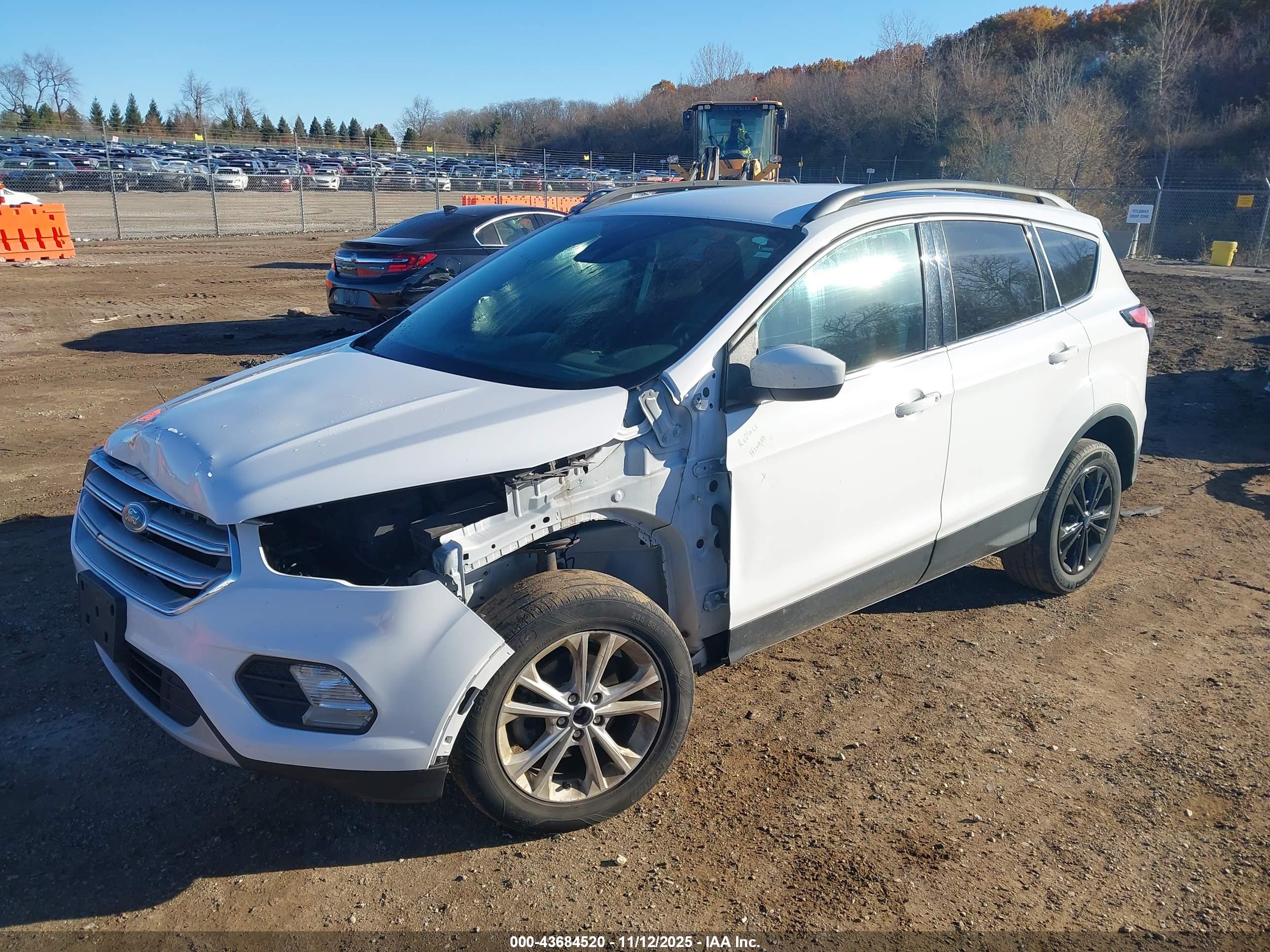 FORD ESCAPE image 2