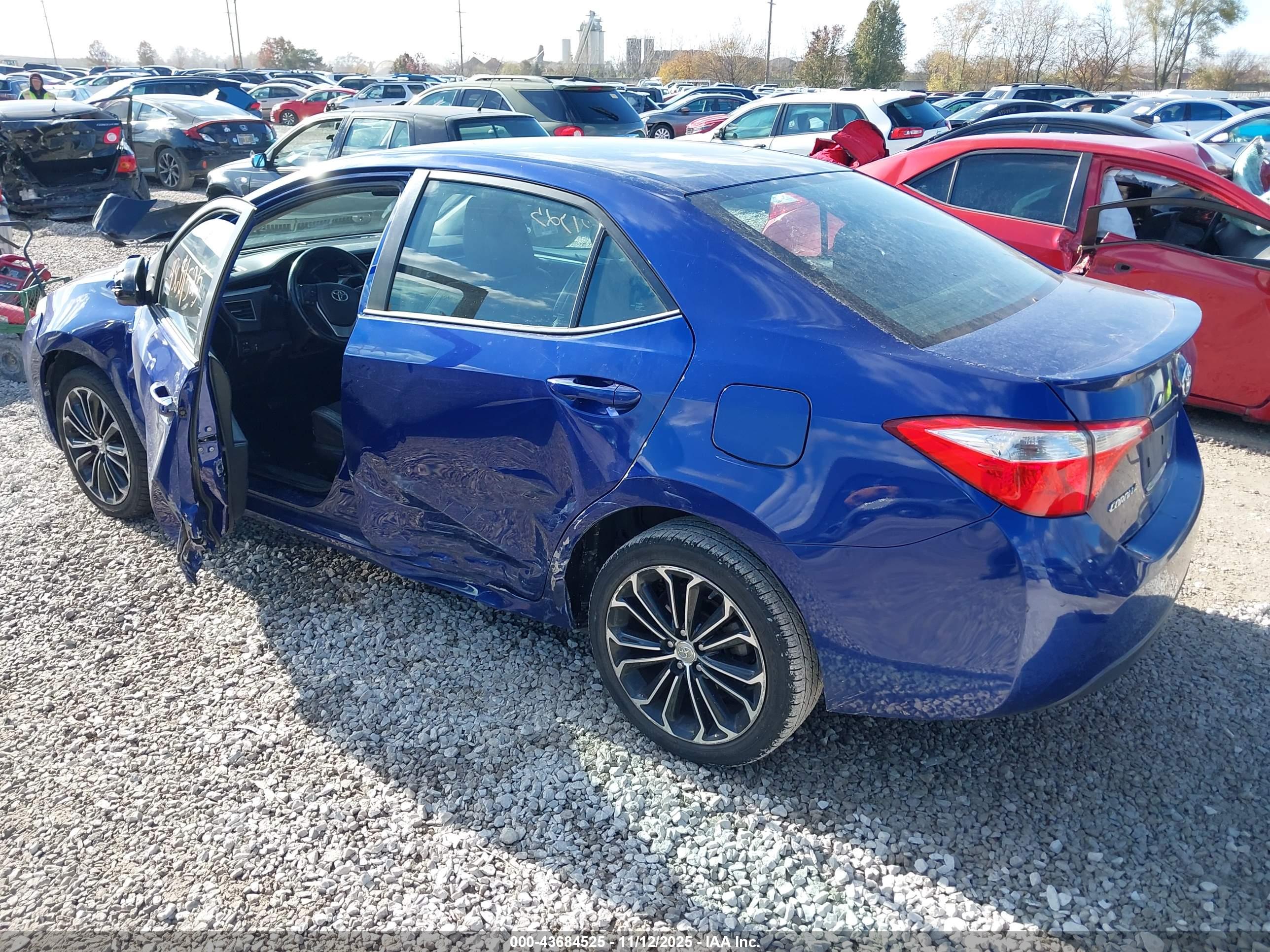 TOYOTA COROLLA image 3