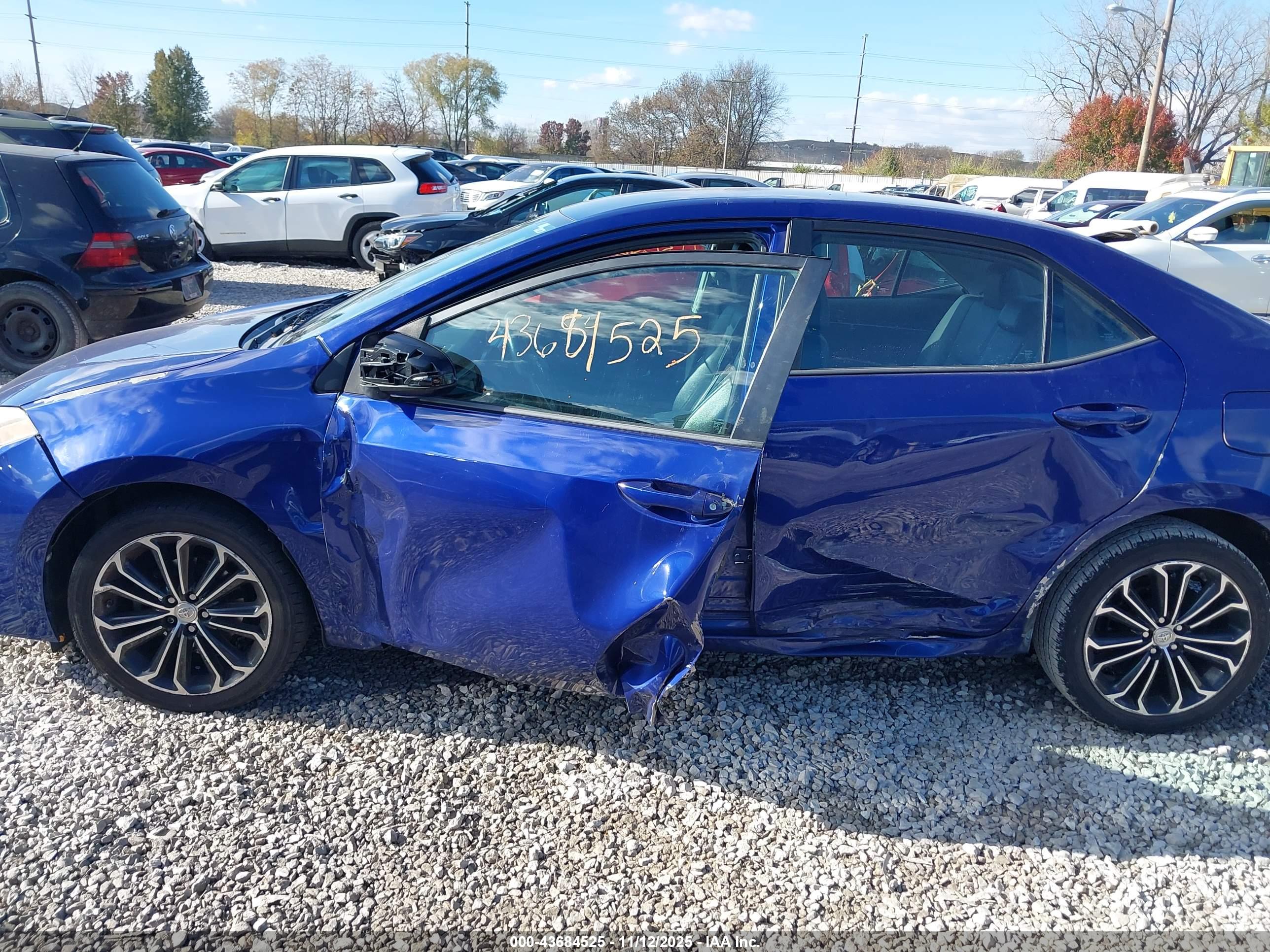 TOYOTA COROLLA image 6