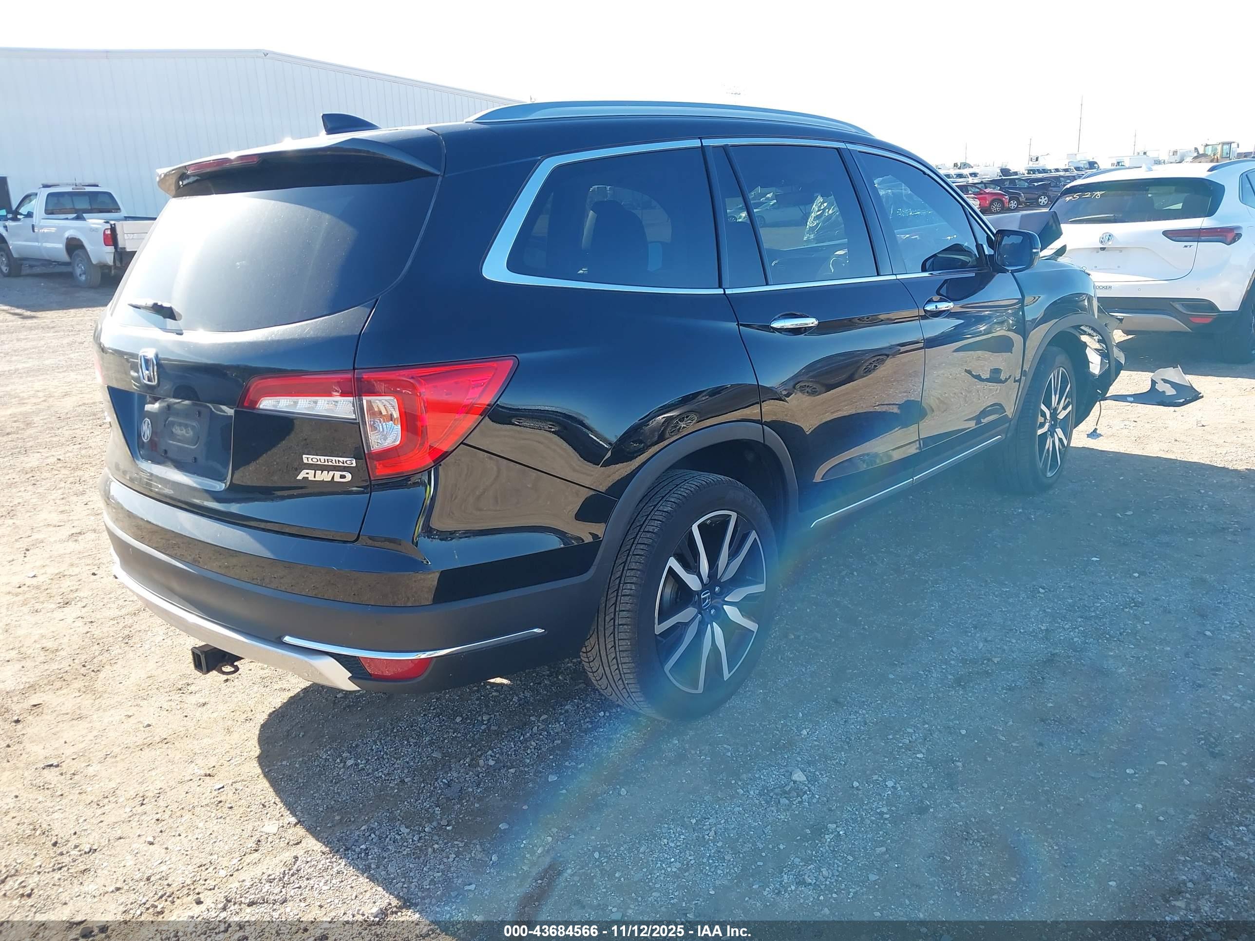 HONDA PILOT image 4
