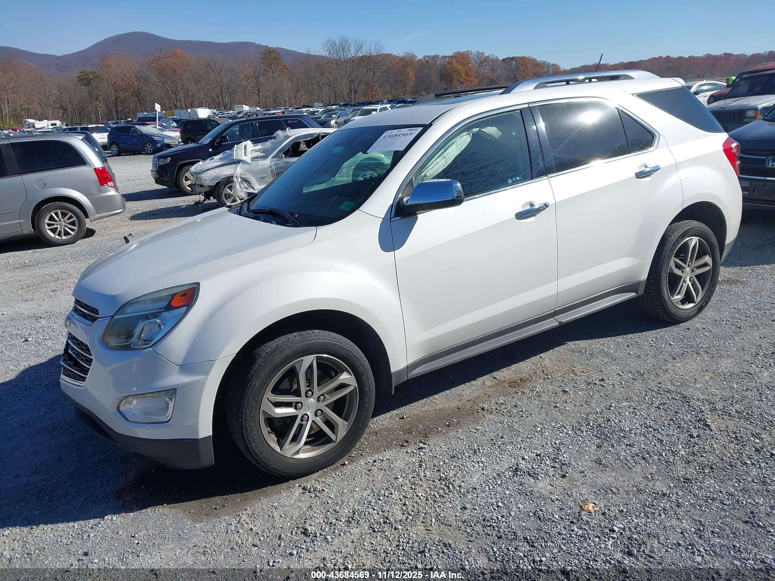 CHEVROLET EQUINOX image 2