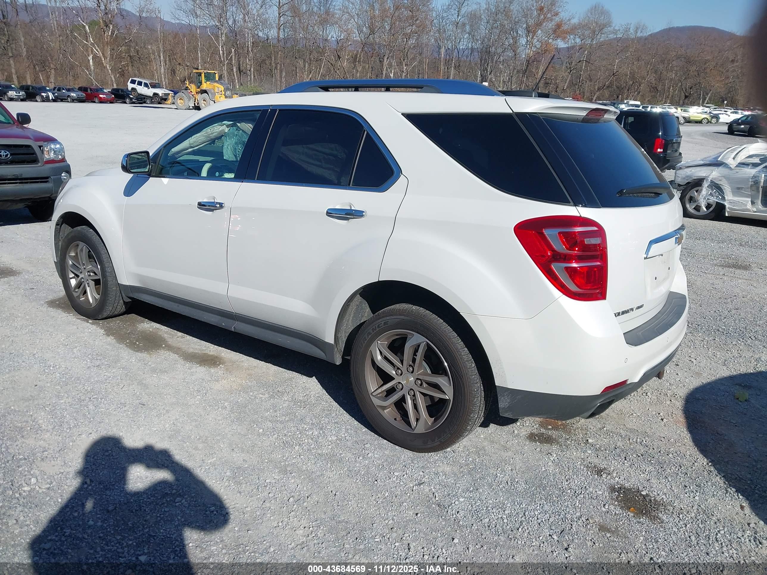 CHEVROLET EQUINOX image 3
