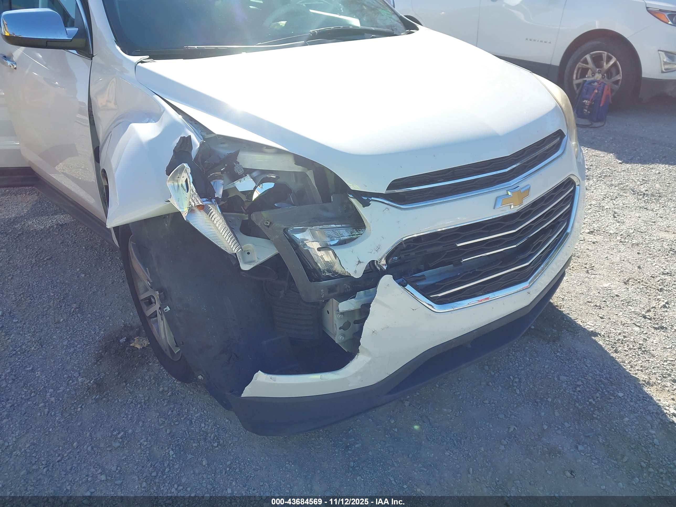 CHEVROLET EQUINOX image 6