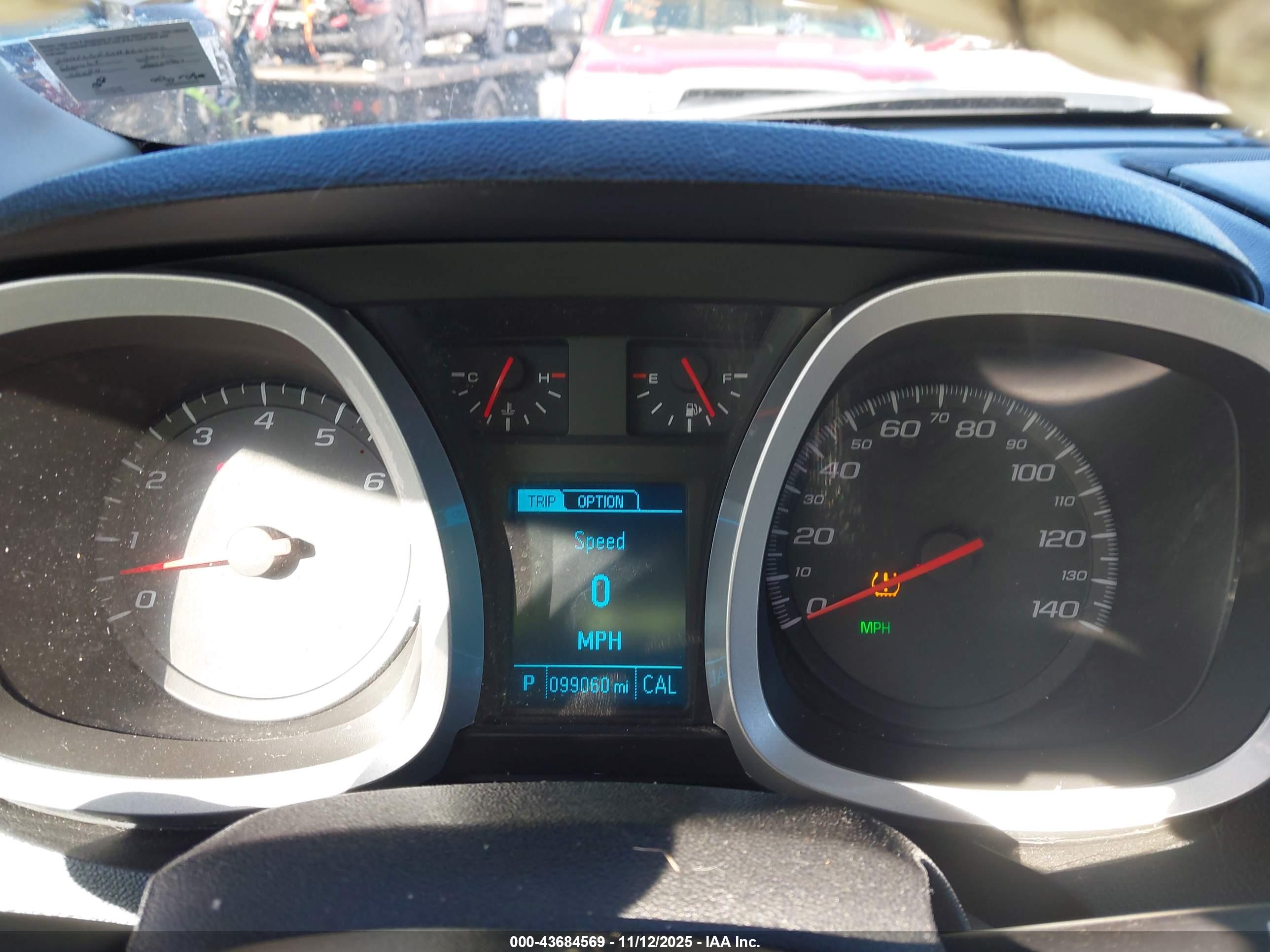 CHEVROLET EQUINOX image 7
