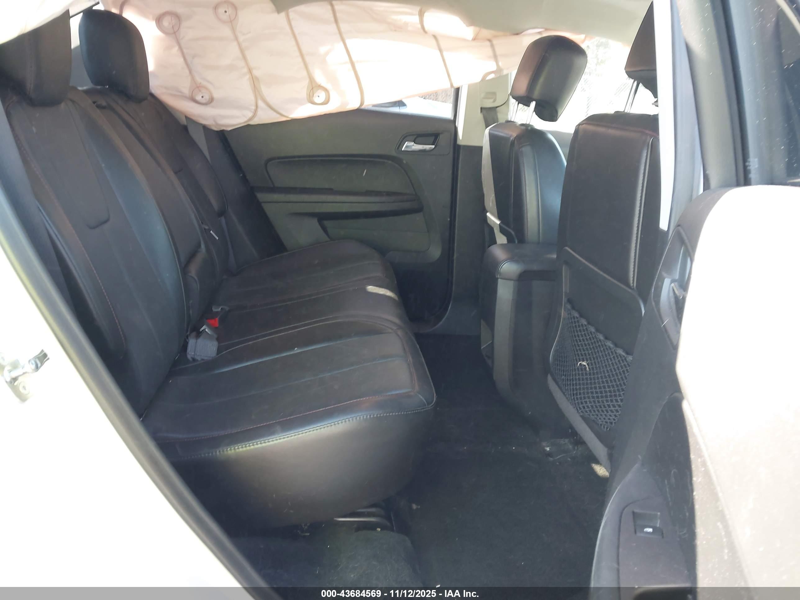 CHEVROLET EQUINOX image 8