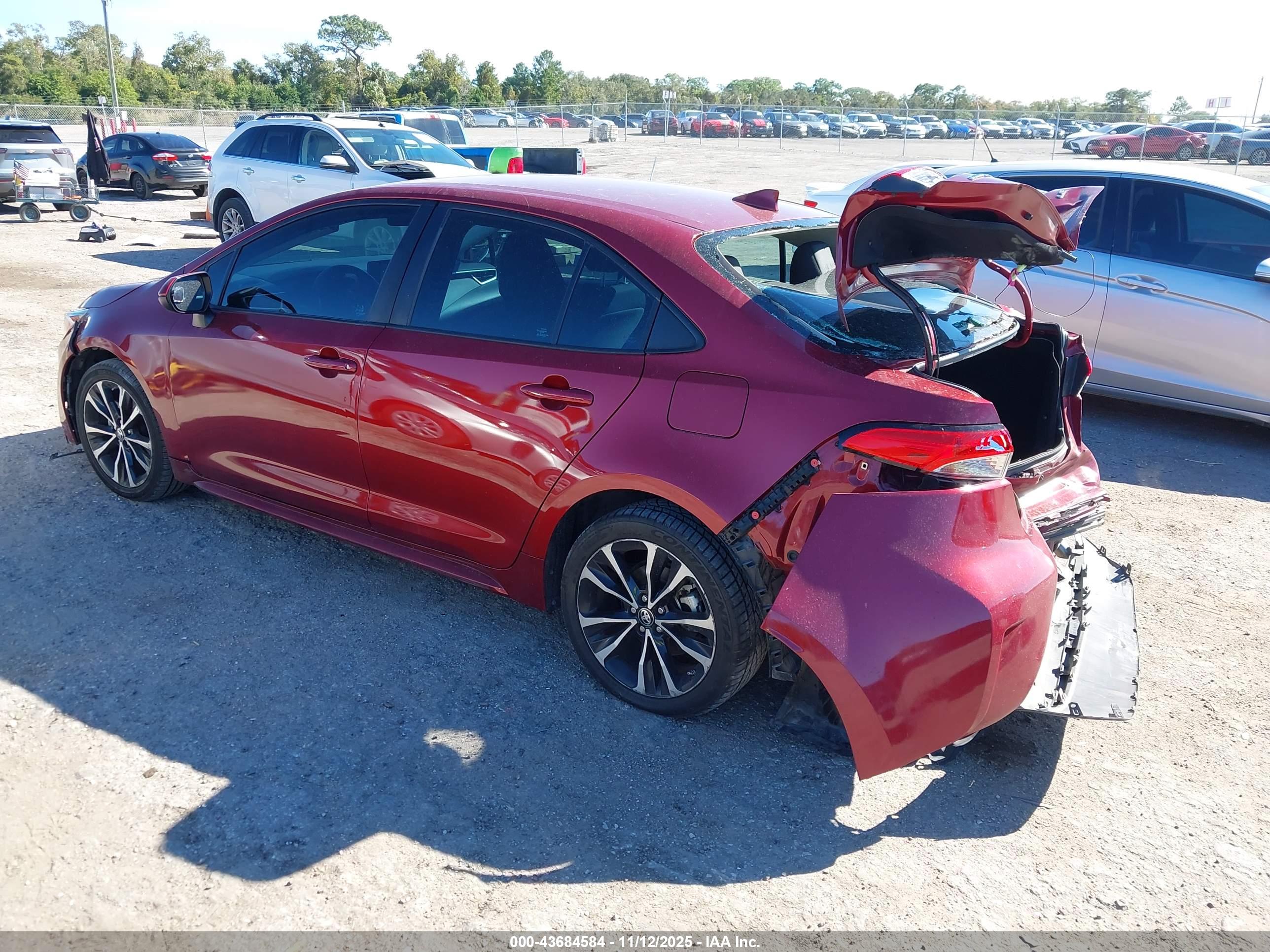 TOYOTA COROLLA image 3