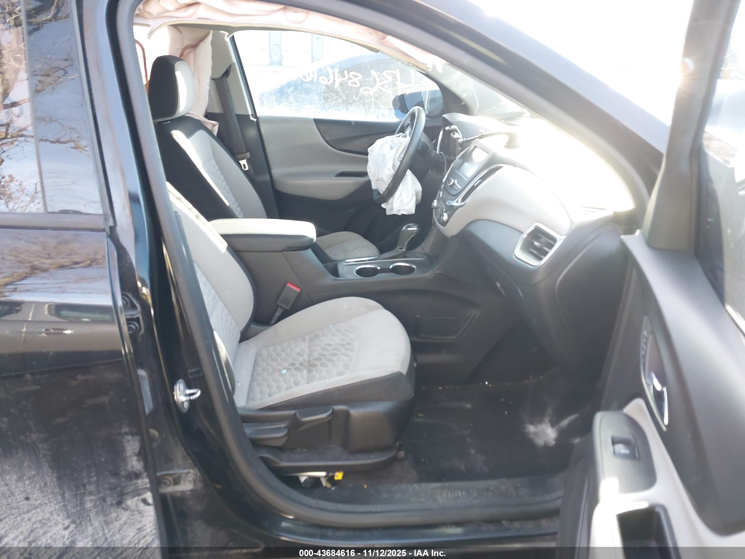 CHEVROLET EQUINOX image 5