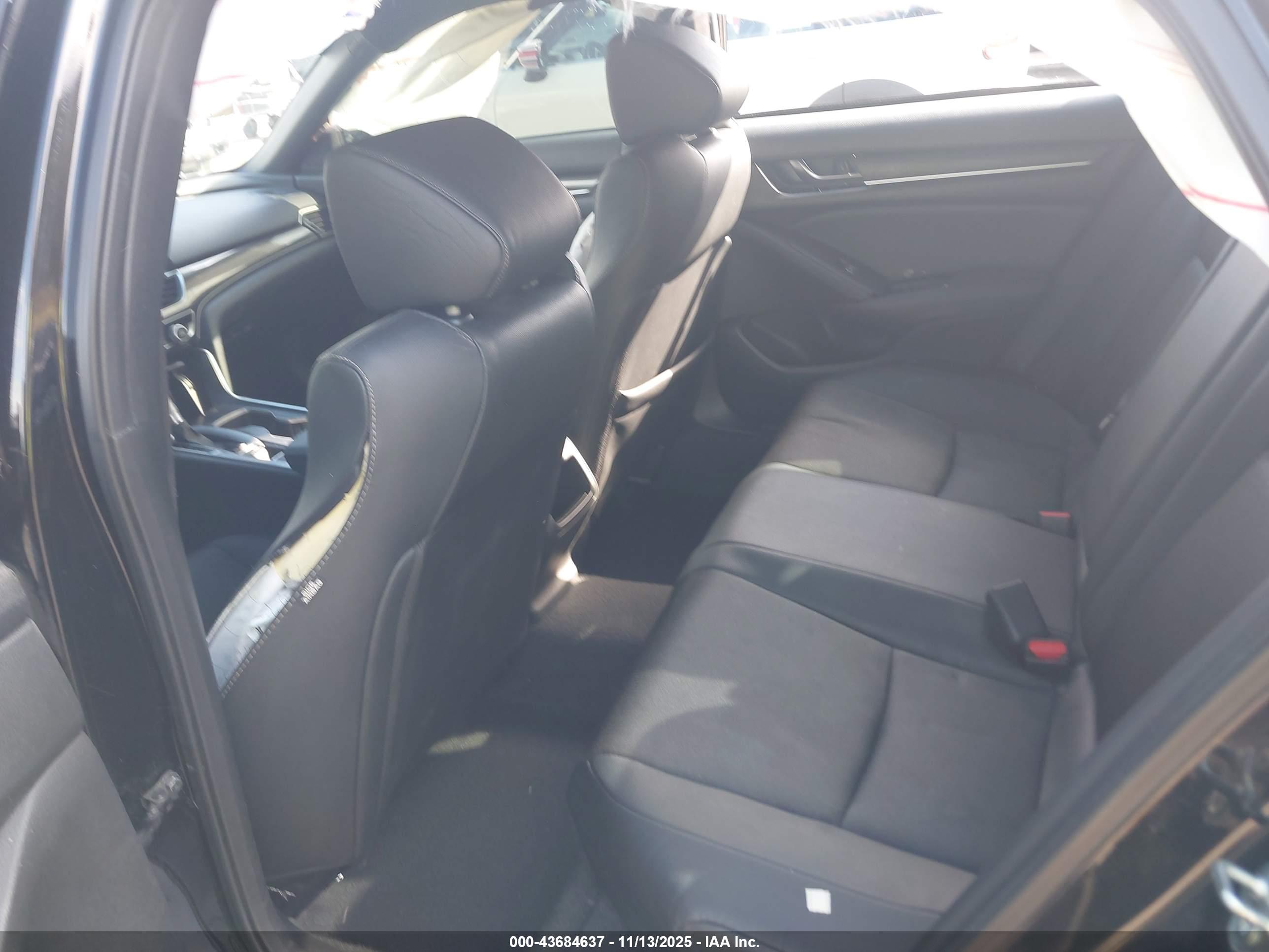 HONDA ACCORD image 8