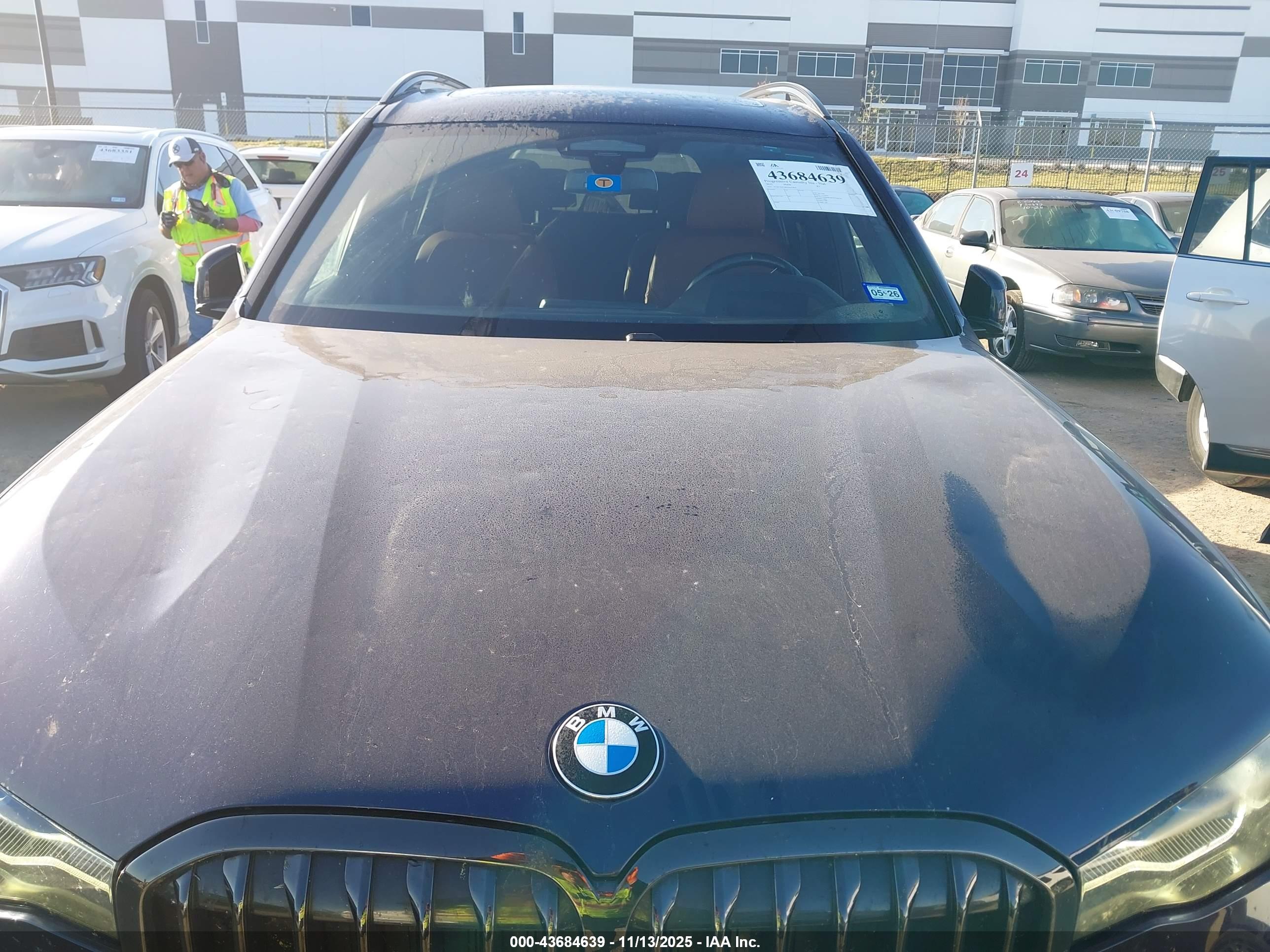 BMW X7 image 6