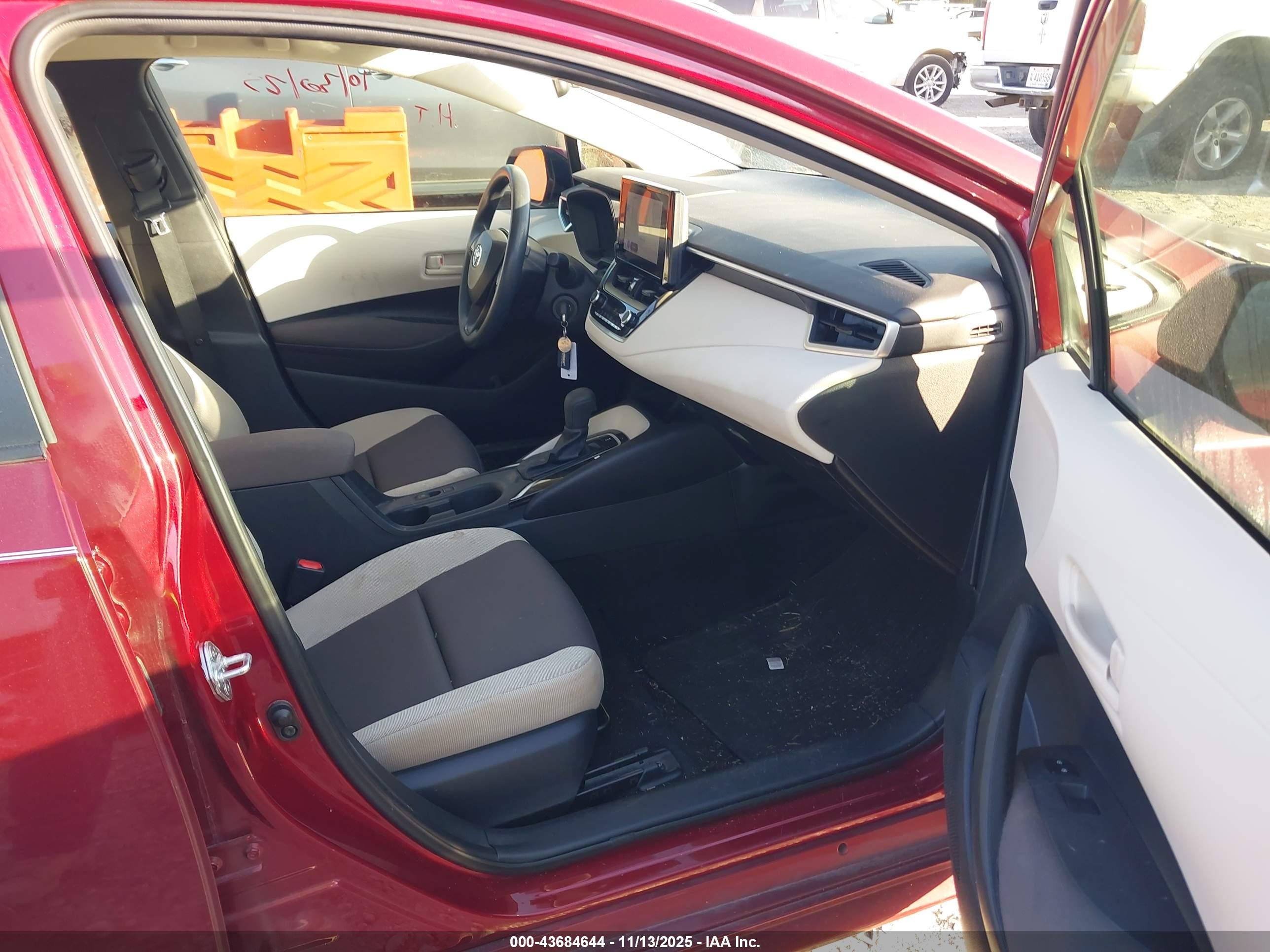TOYOTA COROLLA image 5