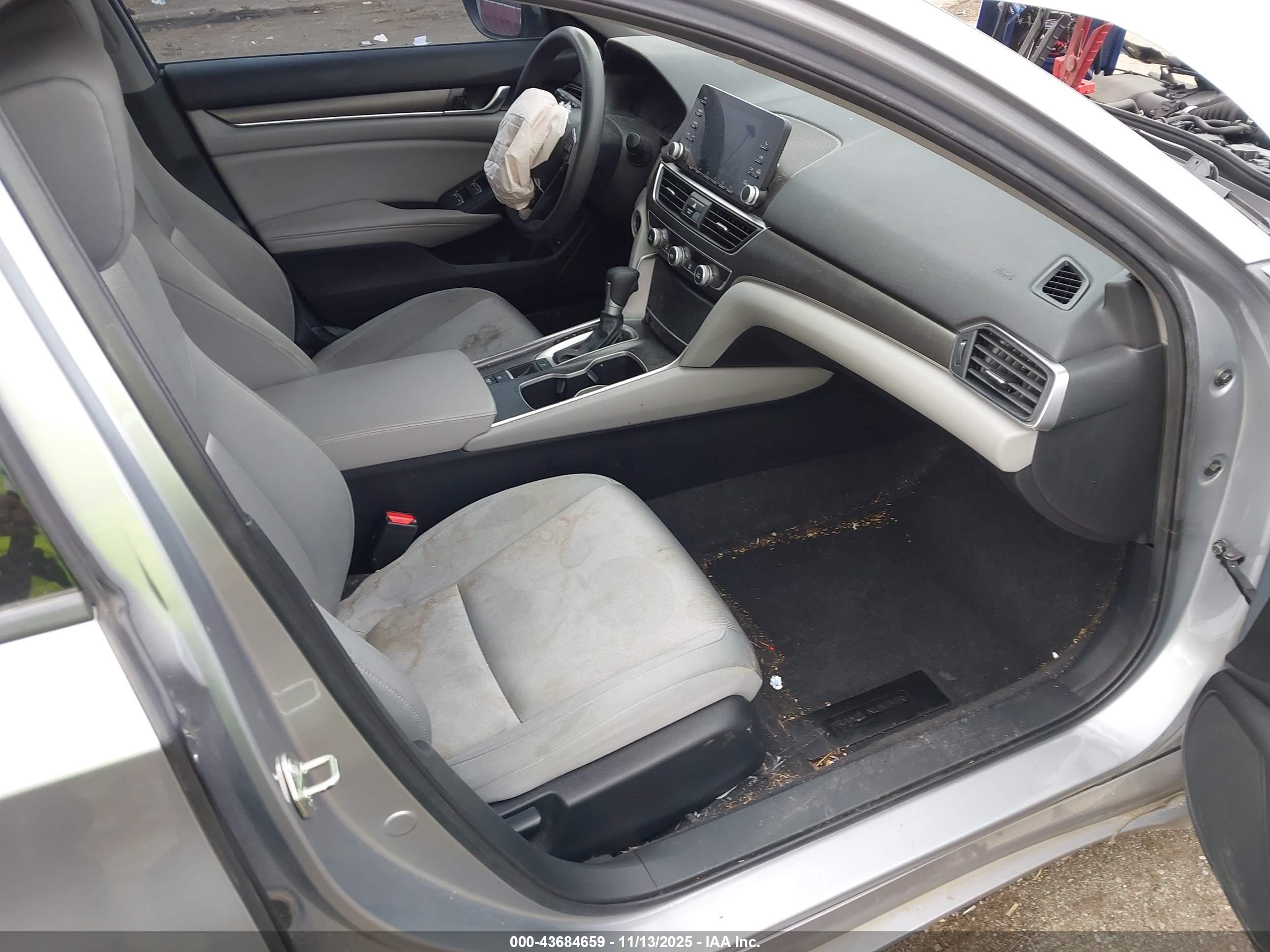 HONDA ACCORD image 5