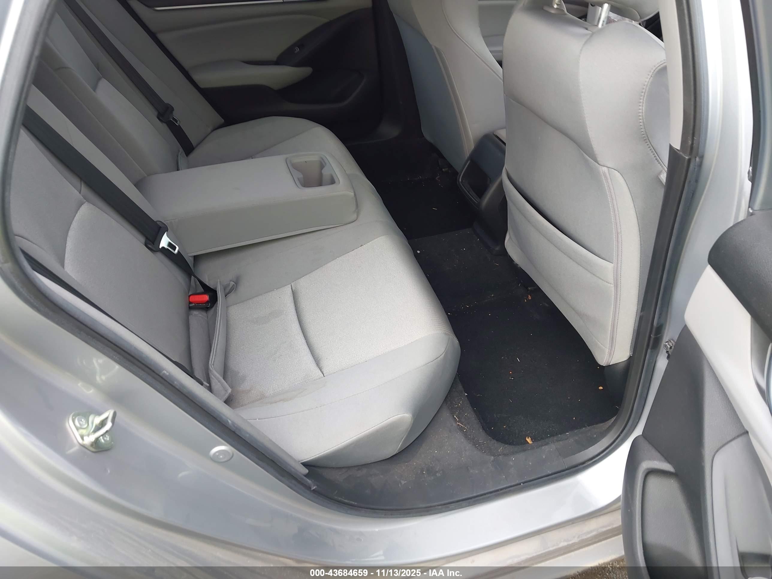 HONDA ACCORD image 8