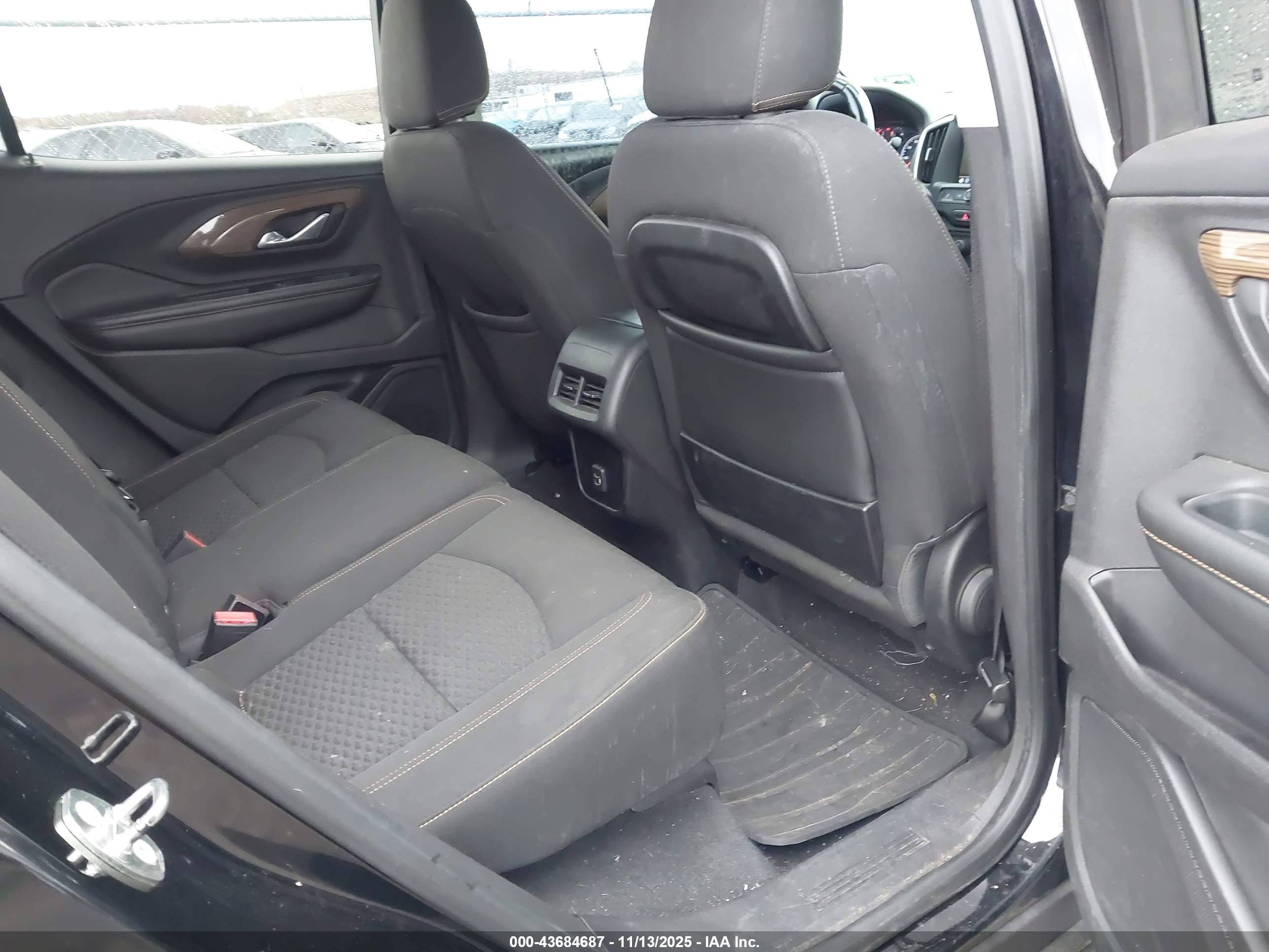 GMC TERRAIN image 8