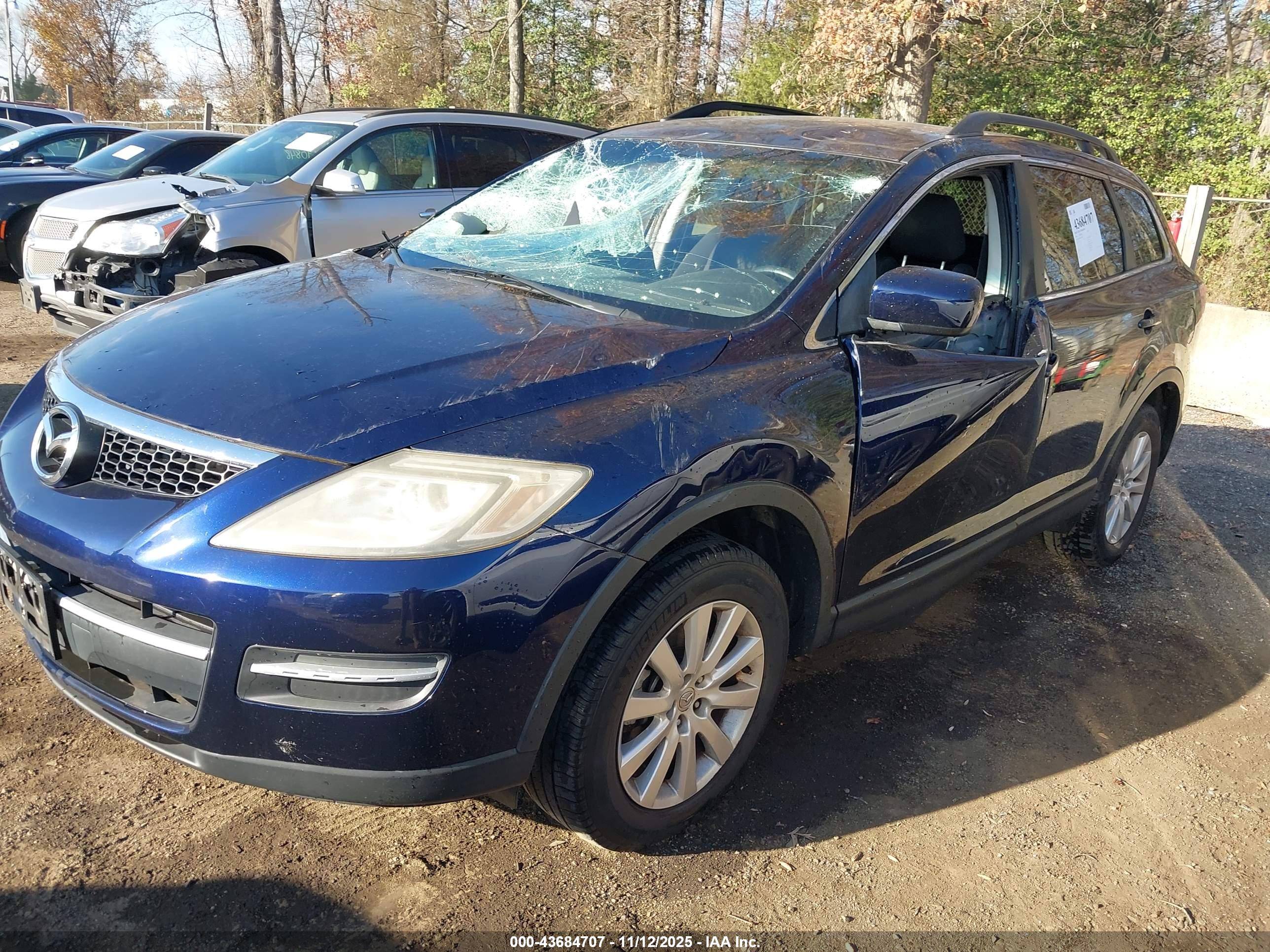 MAZDA CX-9 image 2