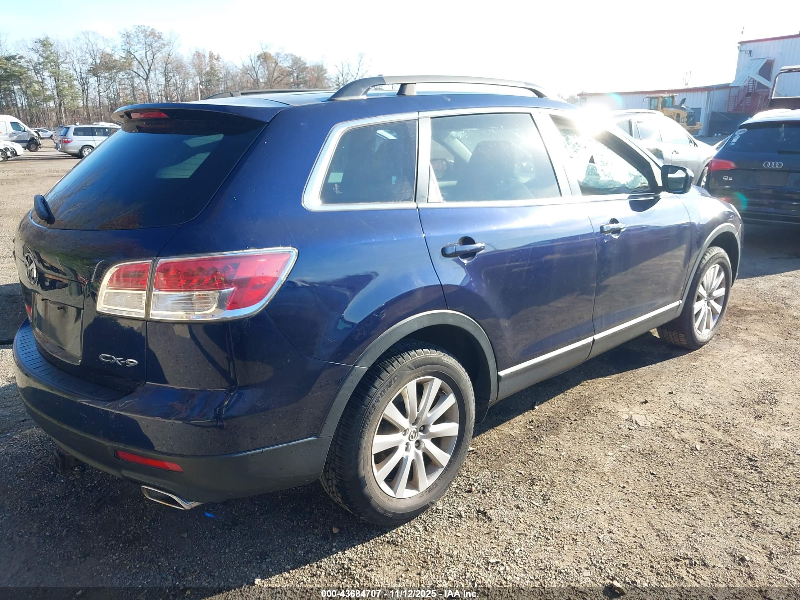 MAZDA CX-9 image 4