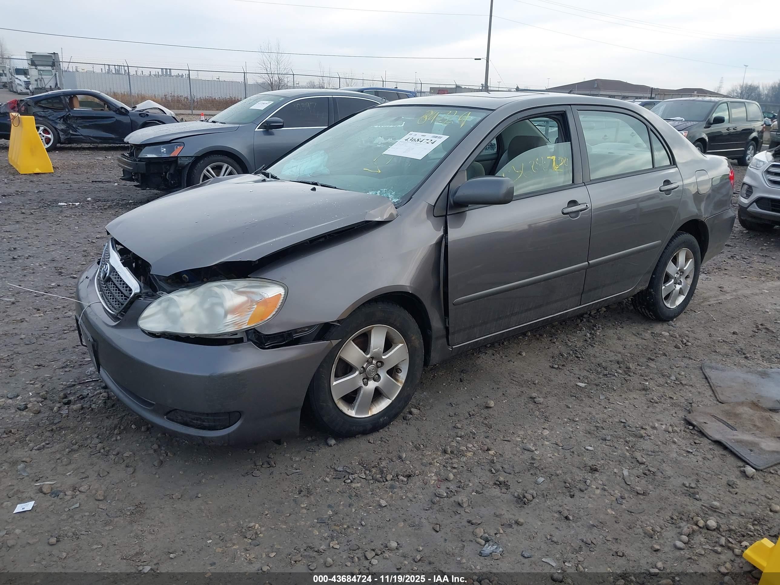 TOYOTA COROLLA image 2