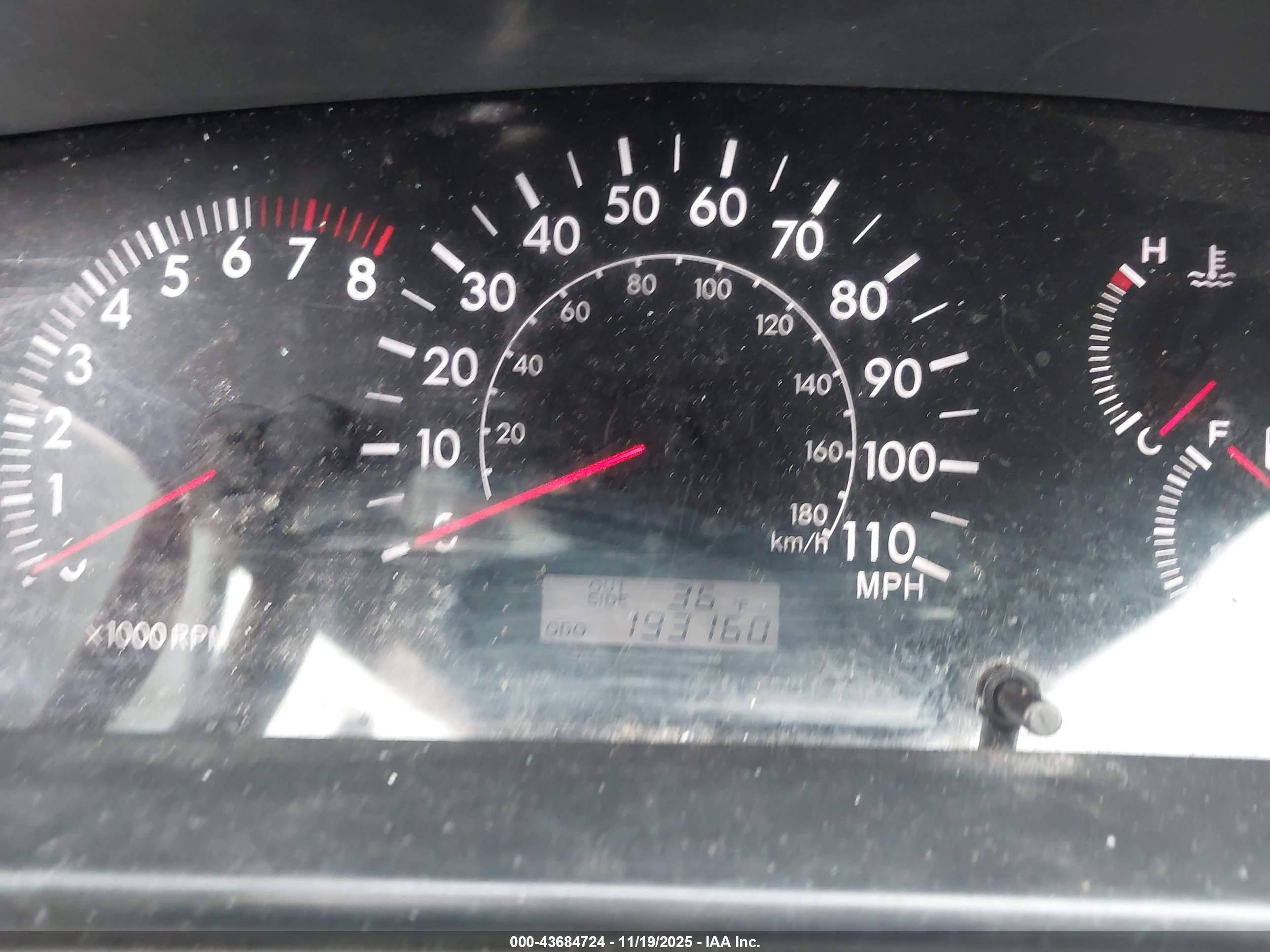 TOYOTA COROLLA image 7
