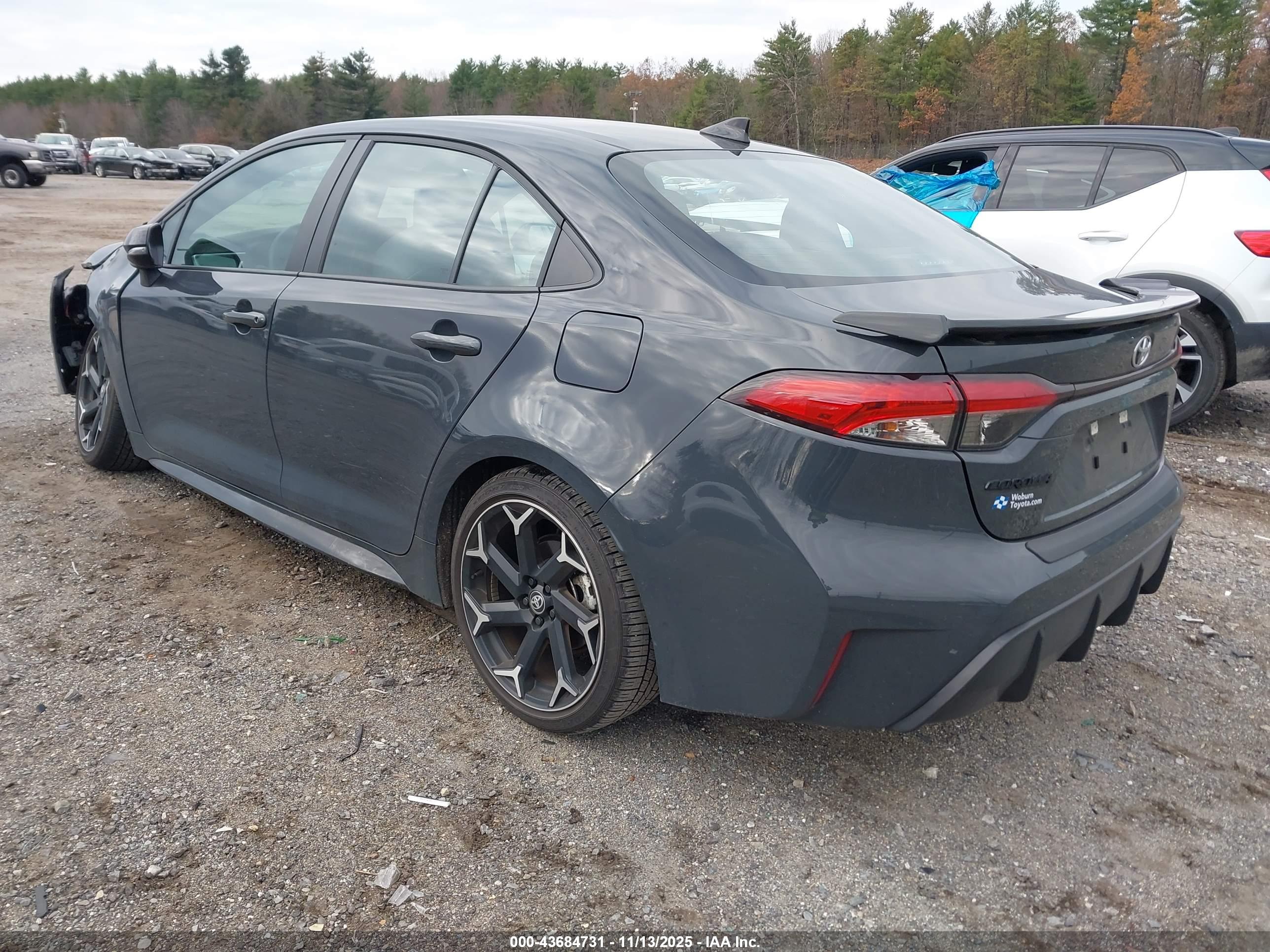 TOYOTA COROLLA image 3