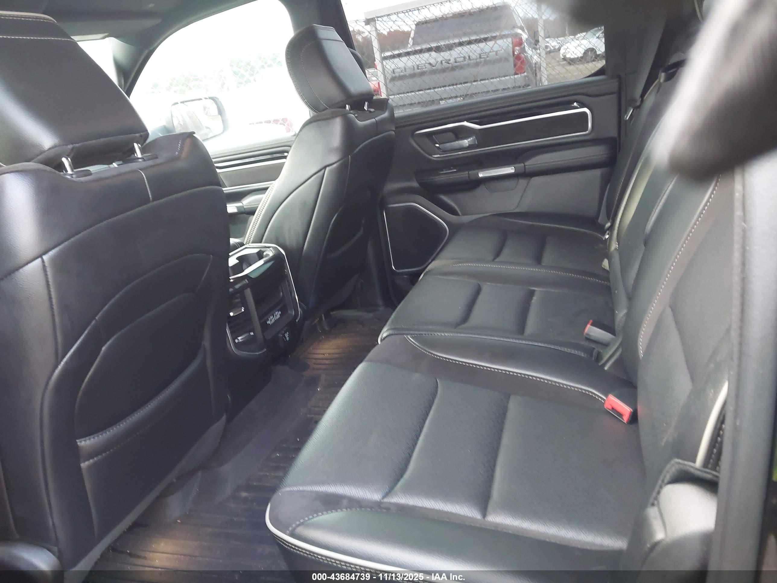 RAM 1500 image 8