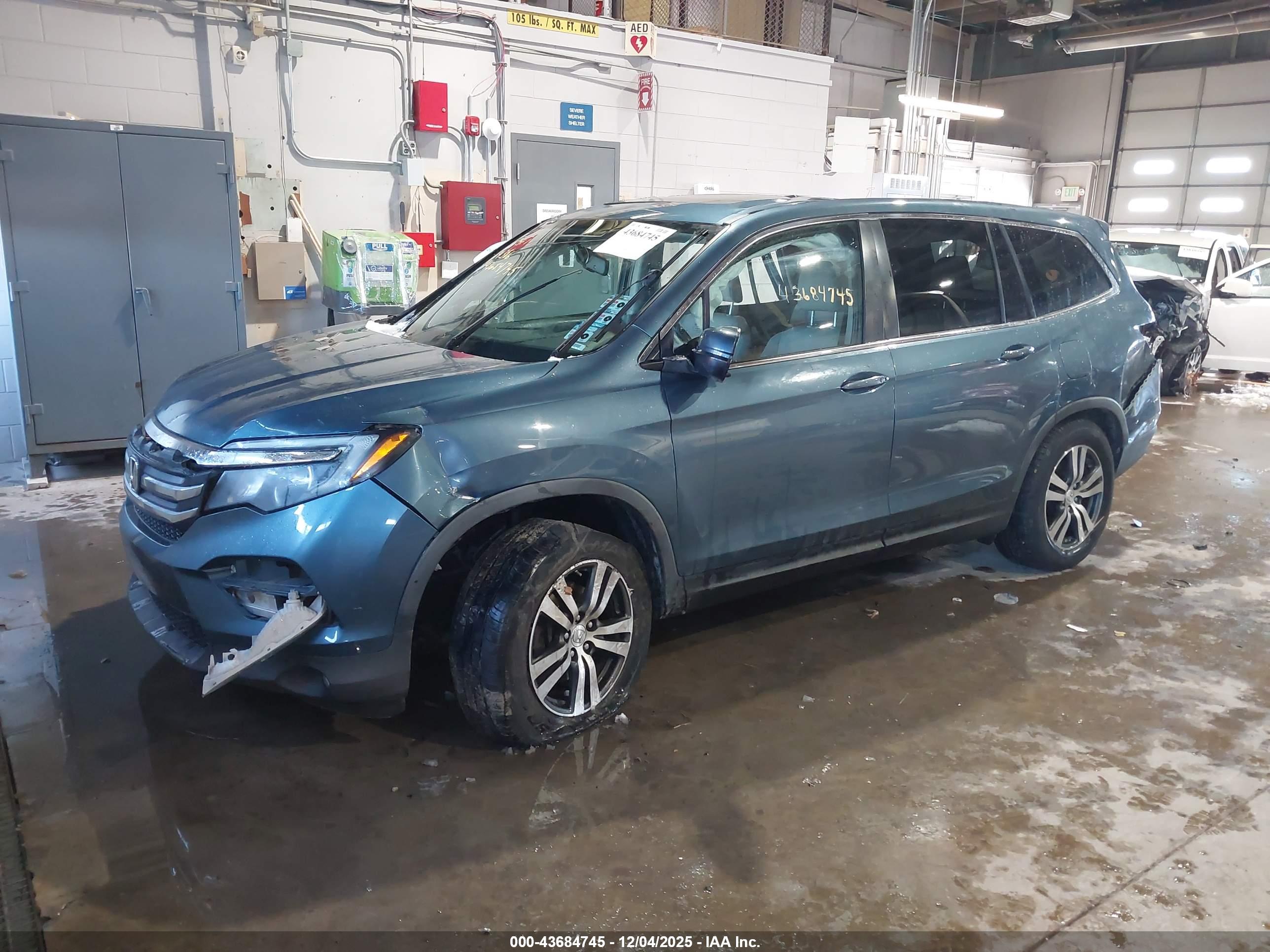 HONDA PILOT image 2