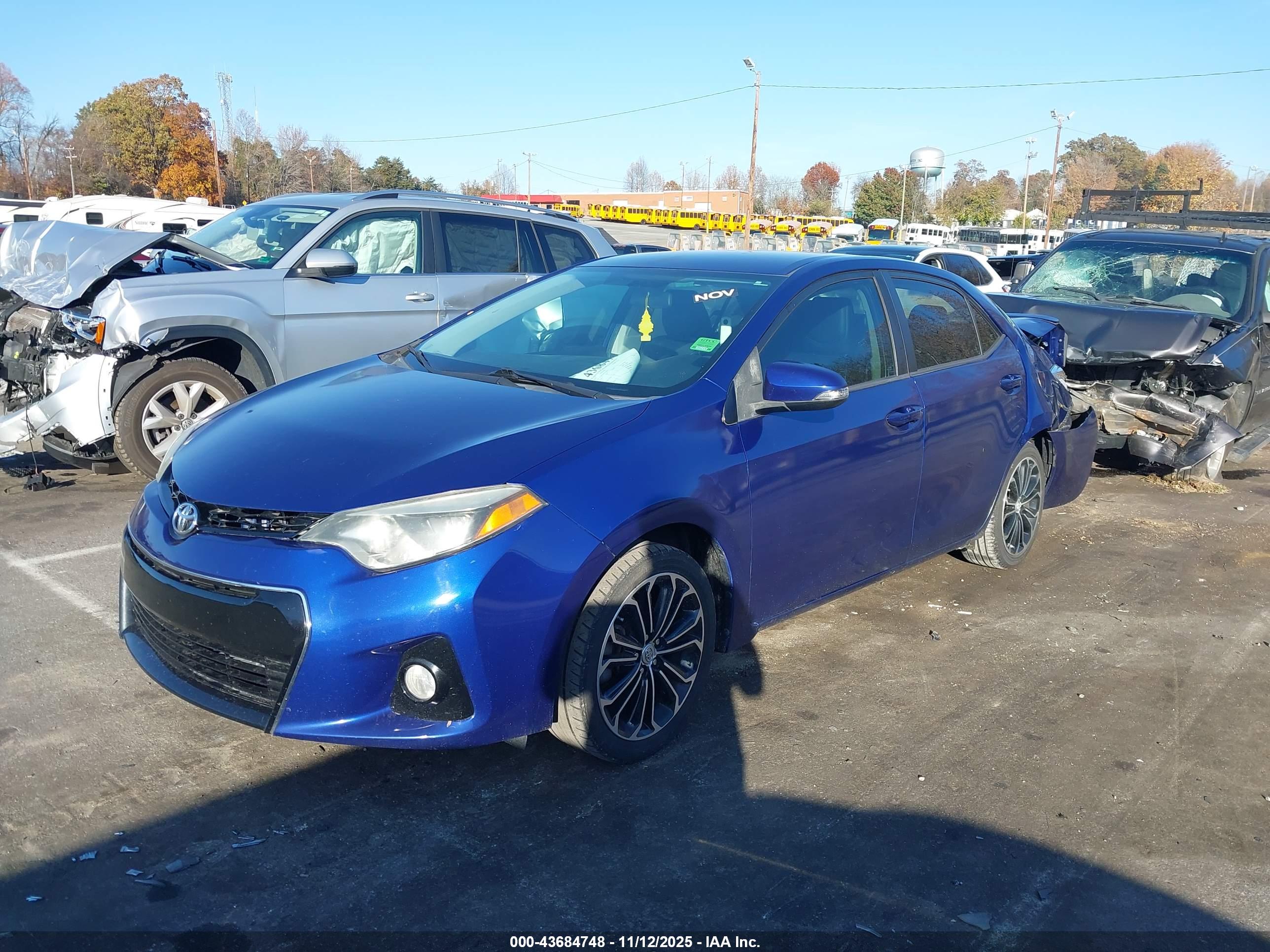 TOYOTA COROLLA image 2