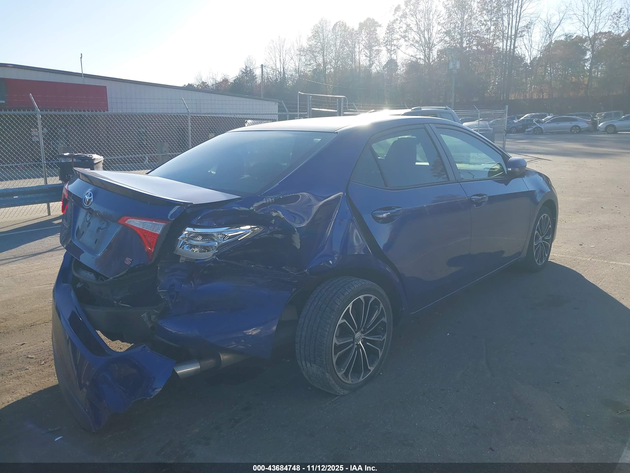 TOYOTA COROLLA image 4