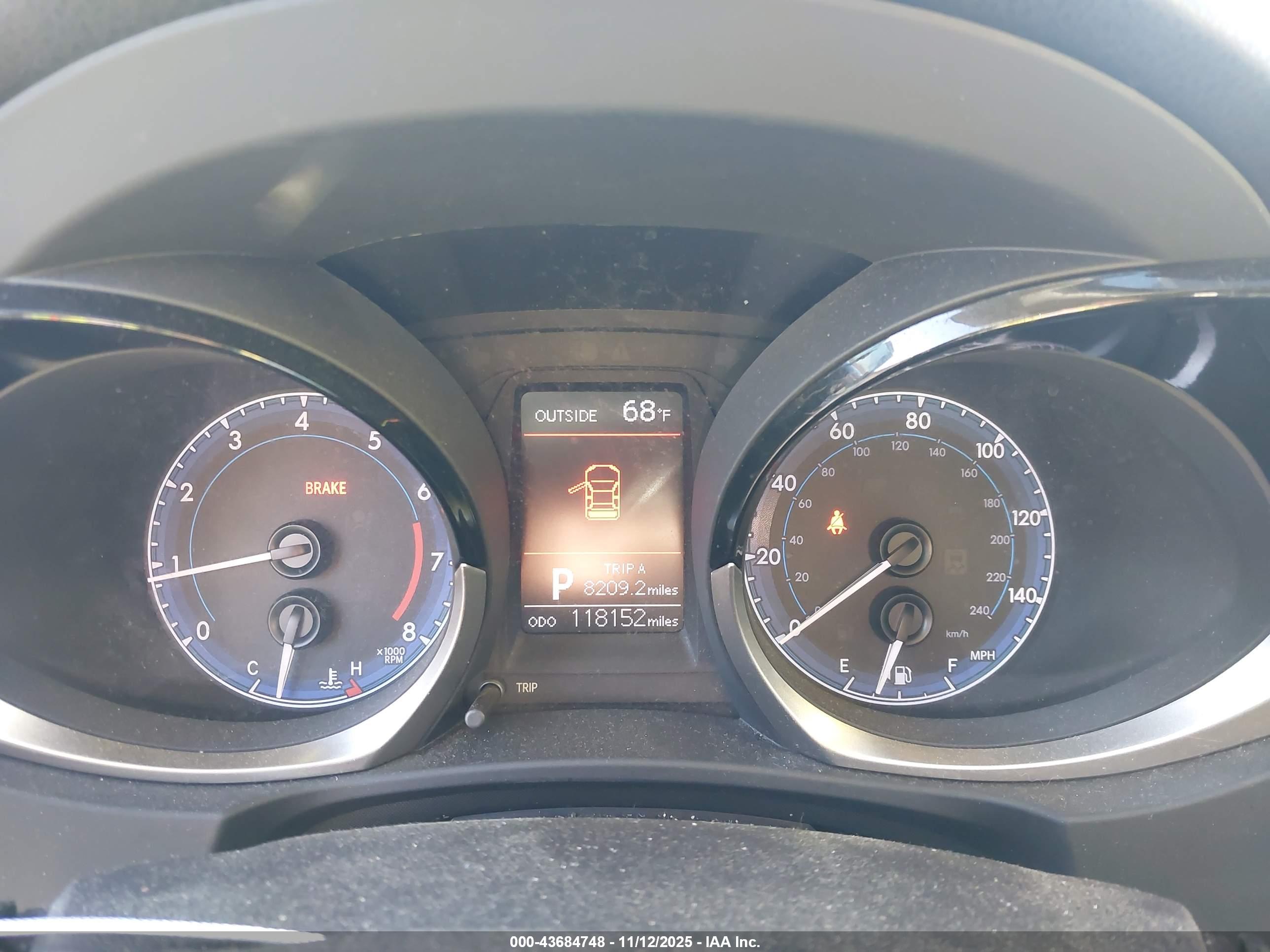 TOYOTA COROLLA image 7