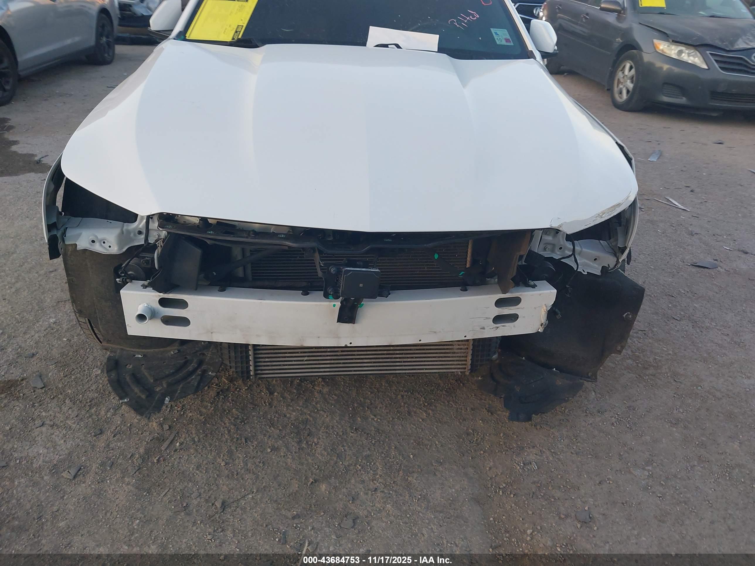 CADILLAC CT4 image 6