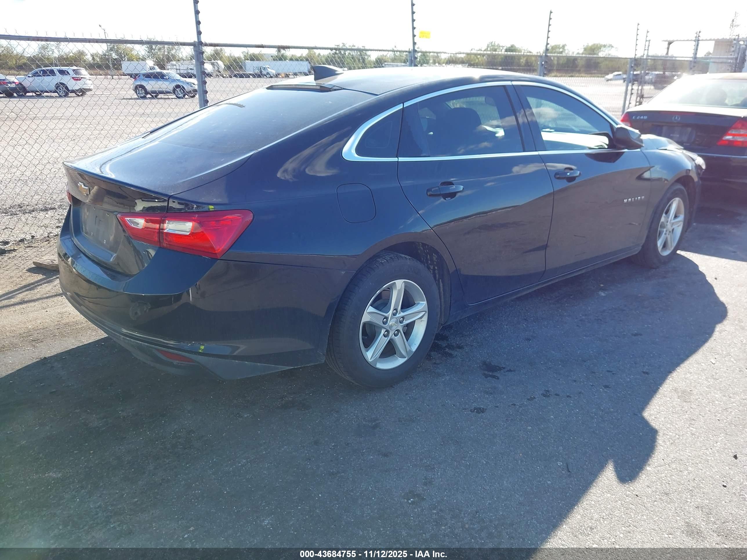 CHEVROLET MALIBU image 4
