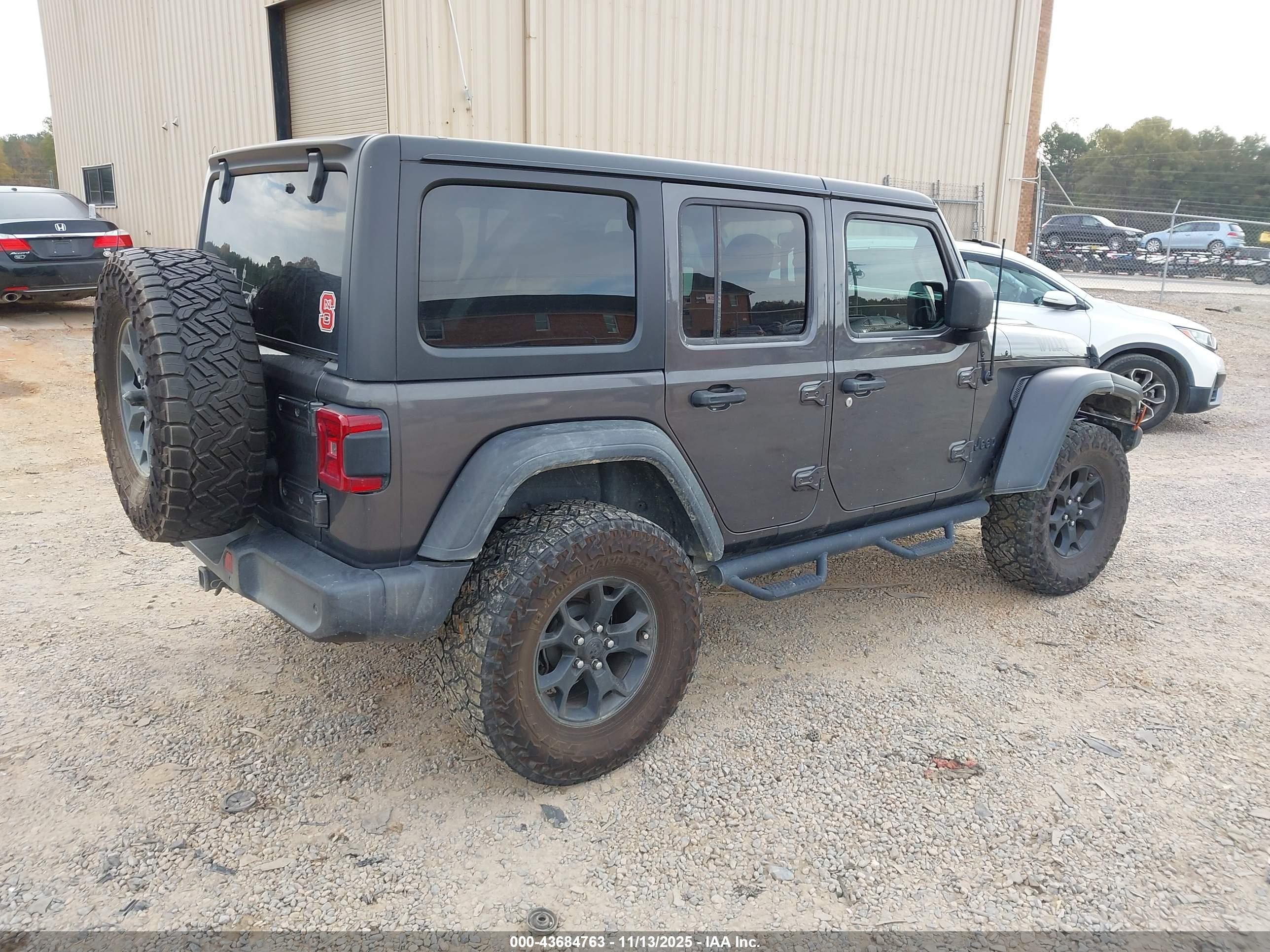 JEEP WRANGLER image 4