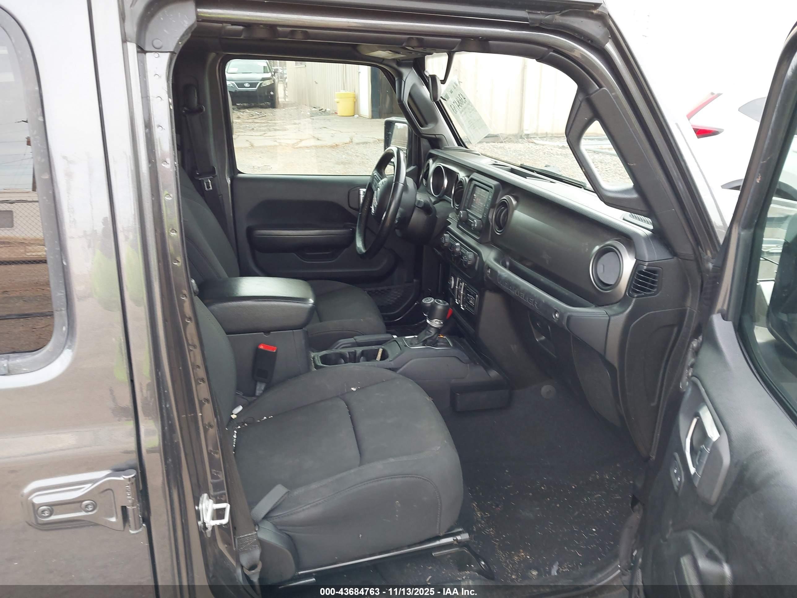 JEEP WRANGLER image 5