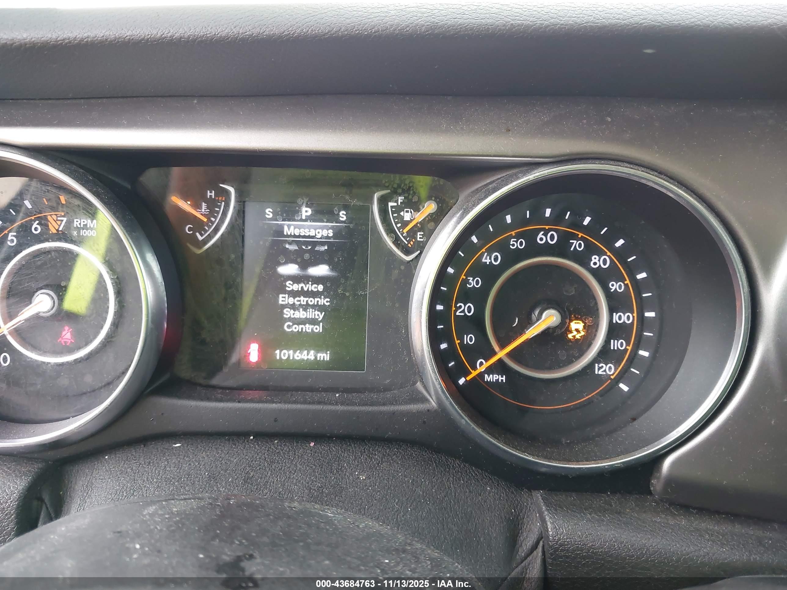JEEP WRANGLER image 7