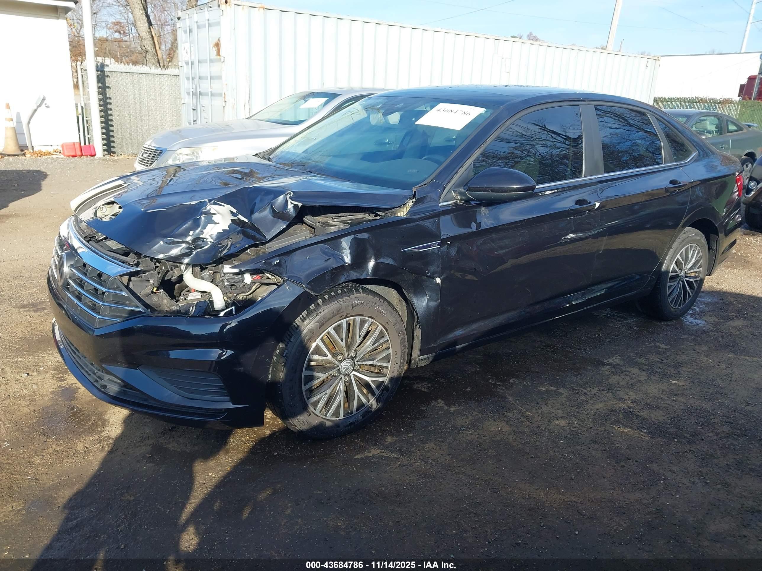 VOLKSWAGEN JETTA image 2