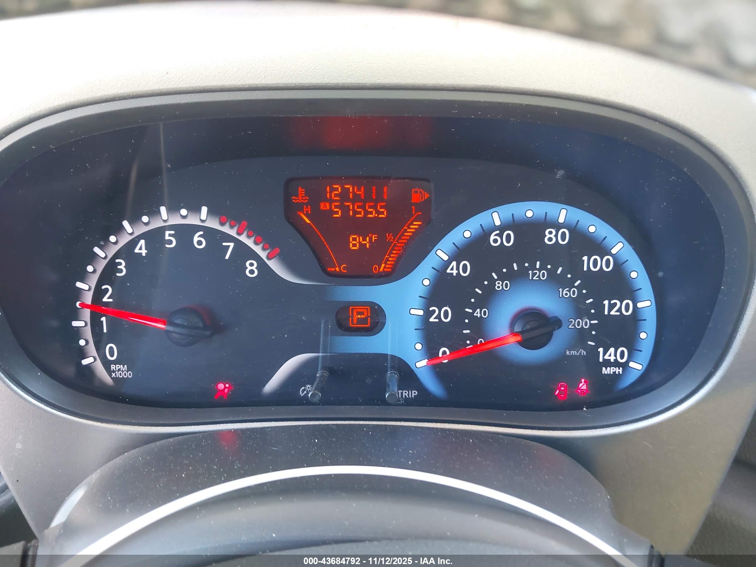 NISSAN CUBE image 7