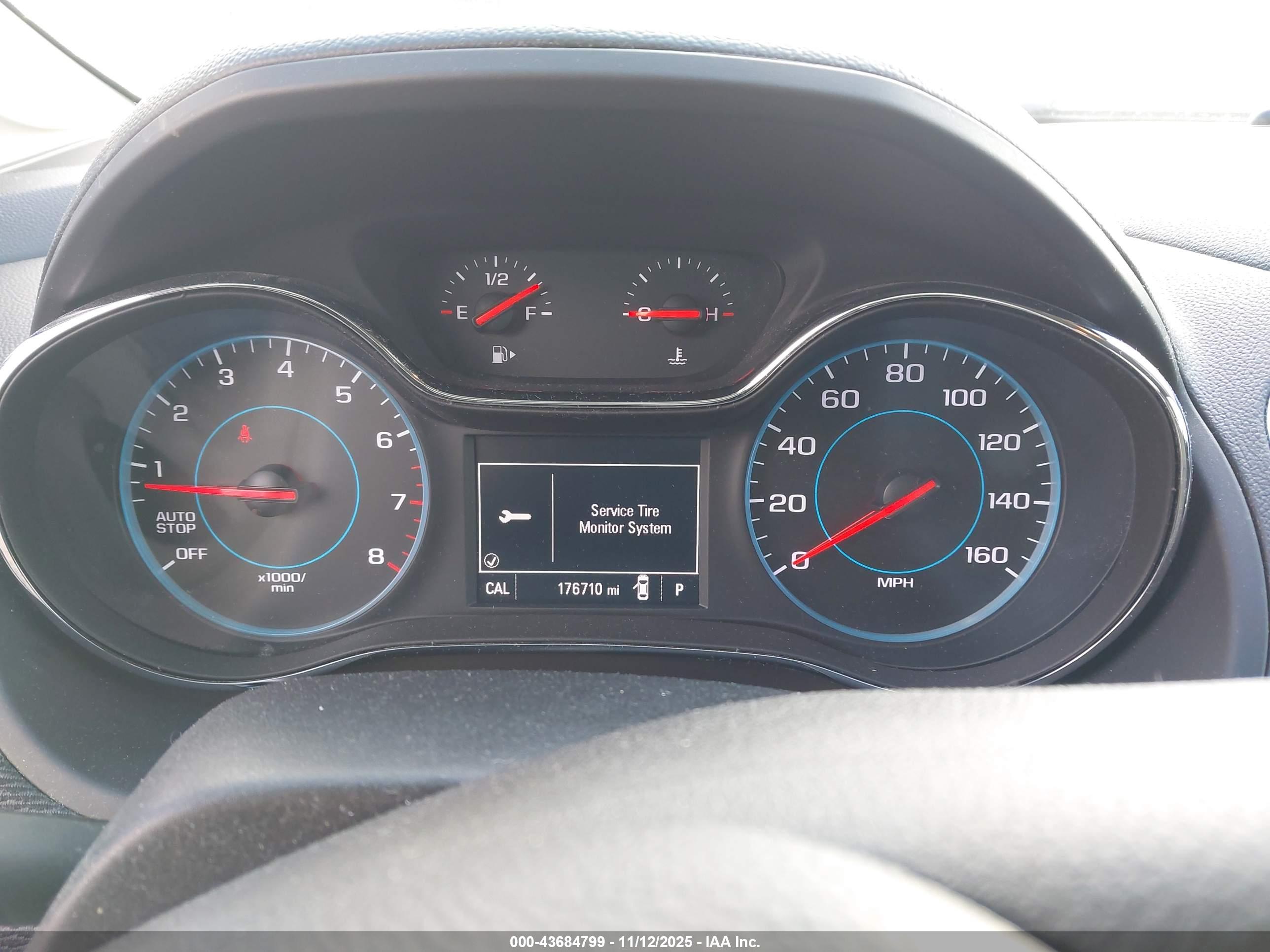 CHEVROLET CRUZE image 7