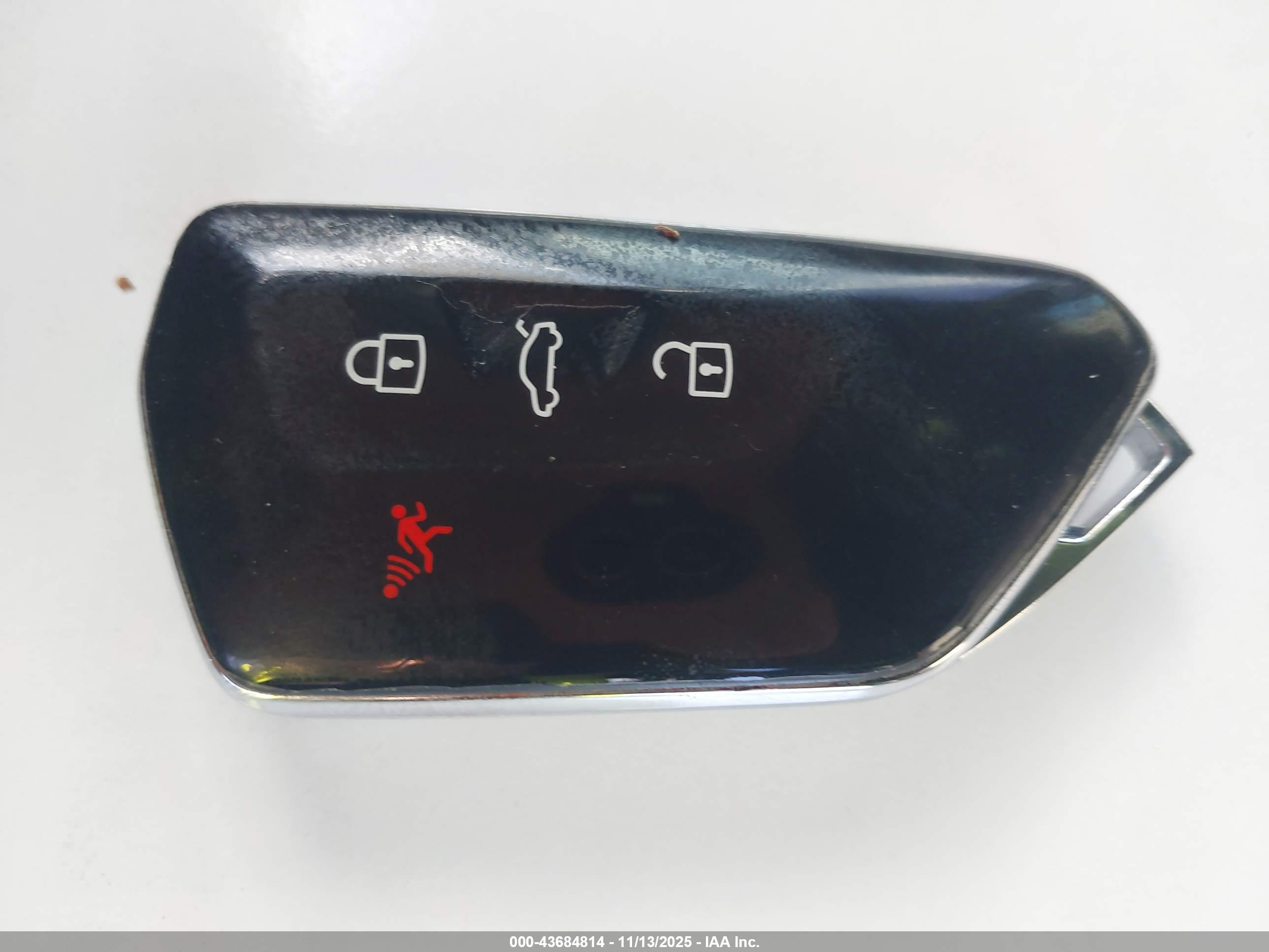 VOLKSWAGEN GOLF image 11
