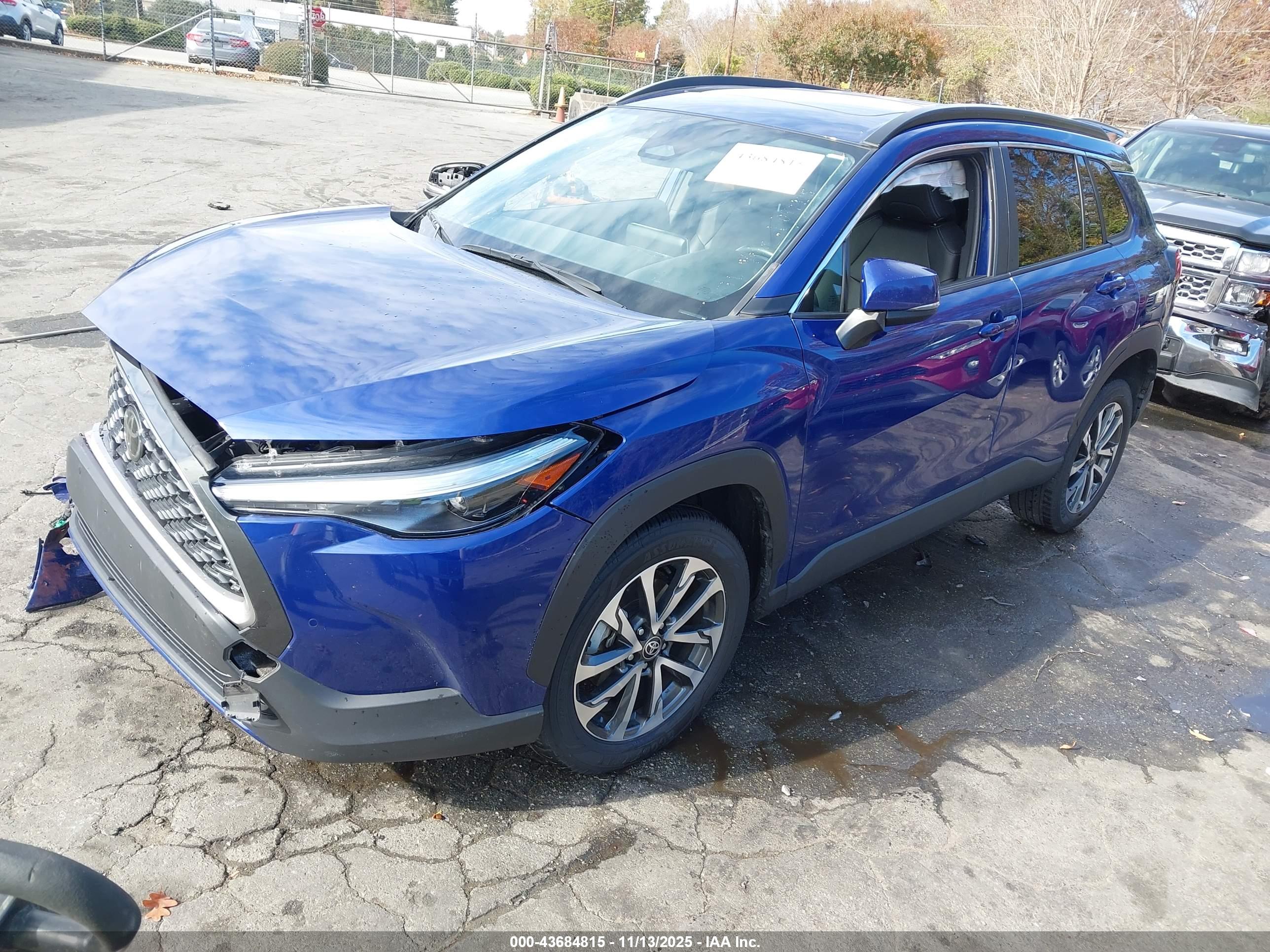 TOYOTA COROLLA image 2
