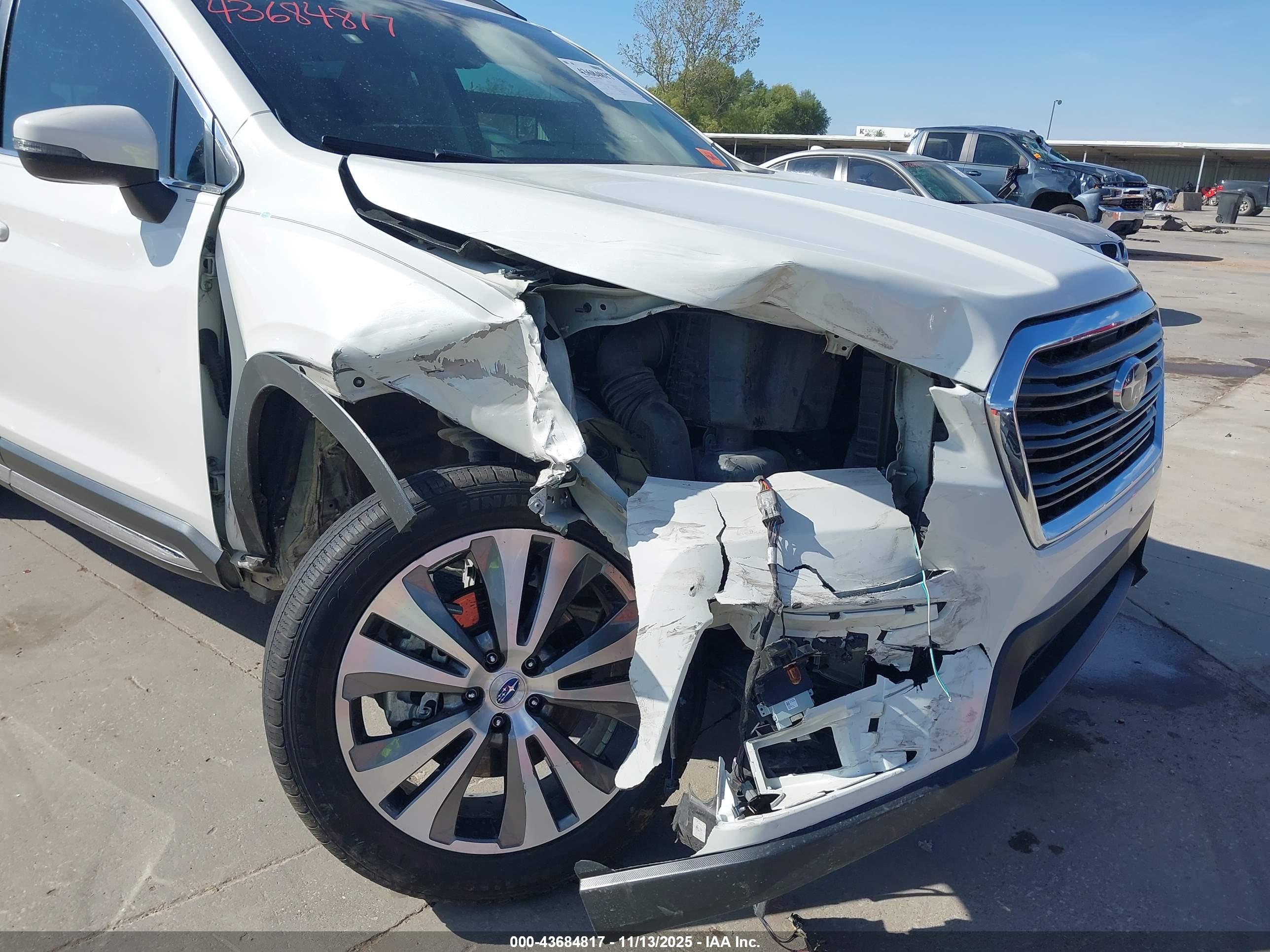 SUBARU ASCENT image 6