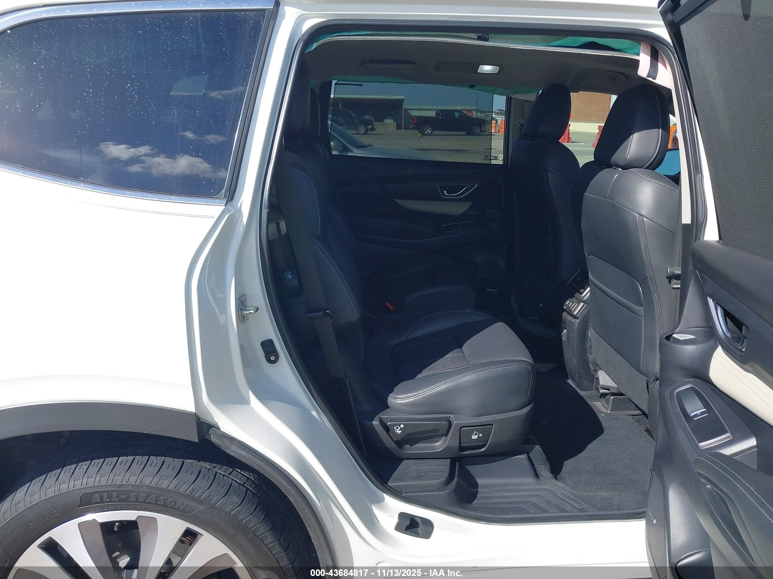 SUBARU ASCENT image 8