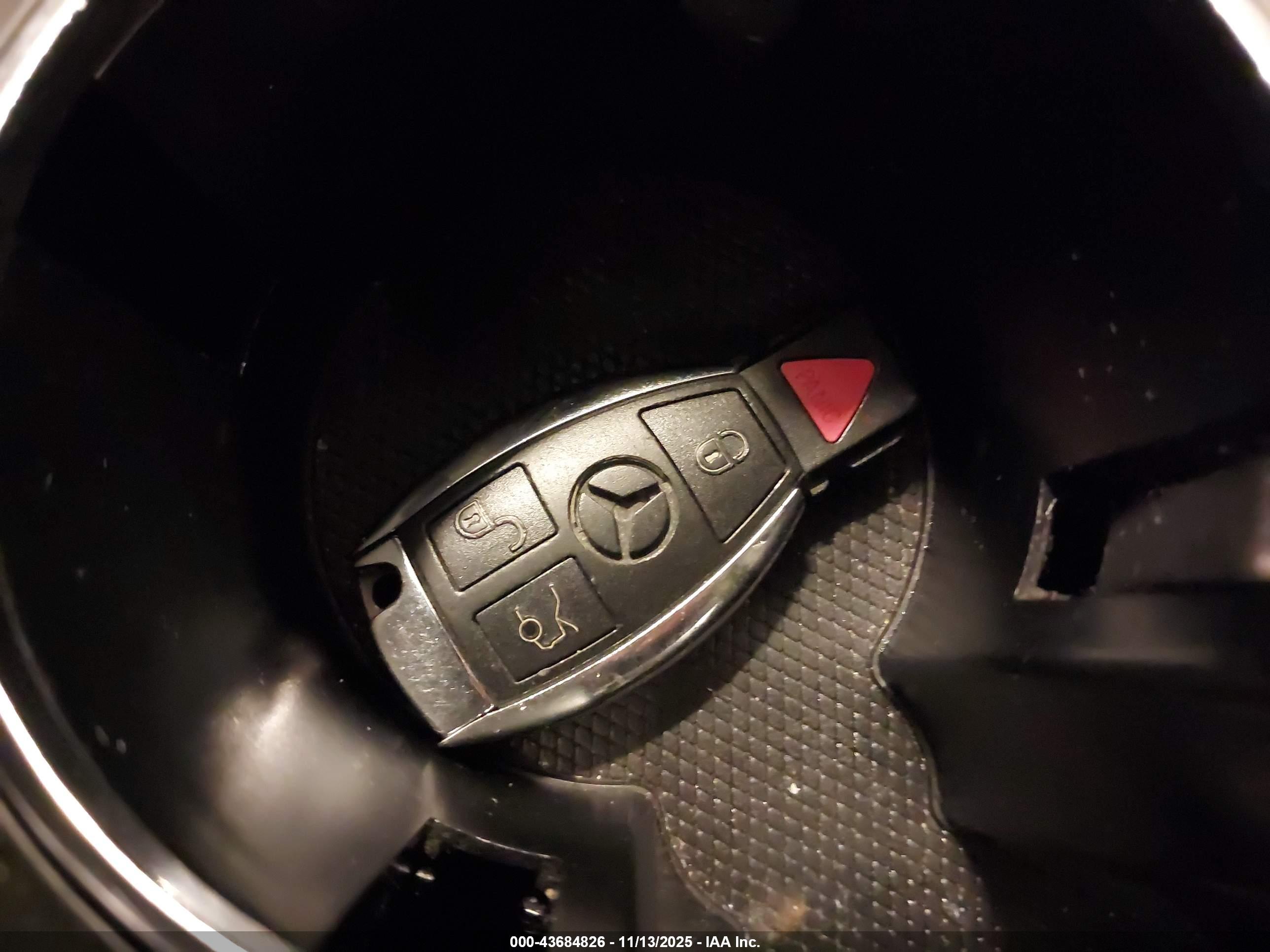 MERCEDES-BENZ C image 11