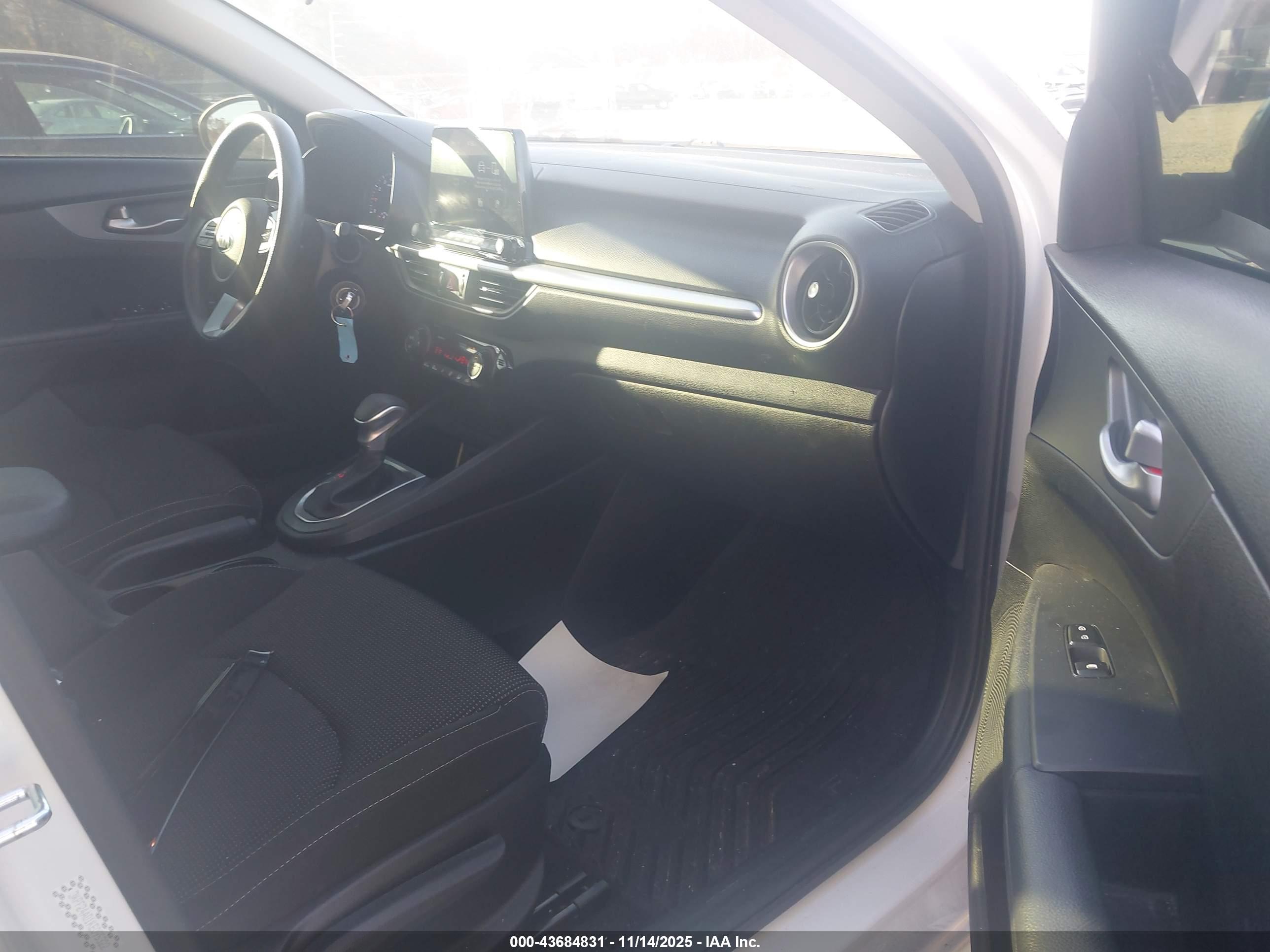 KIA FORTE image 5