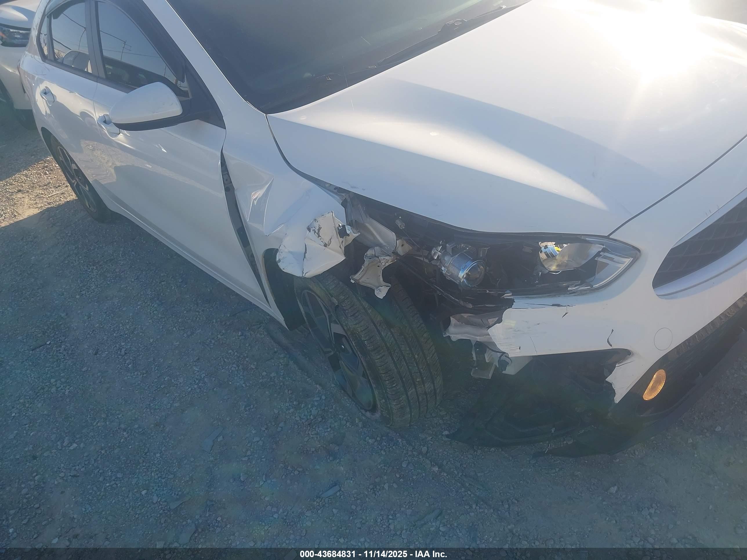 KIA FORTE image 6