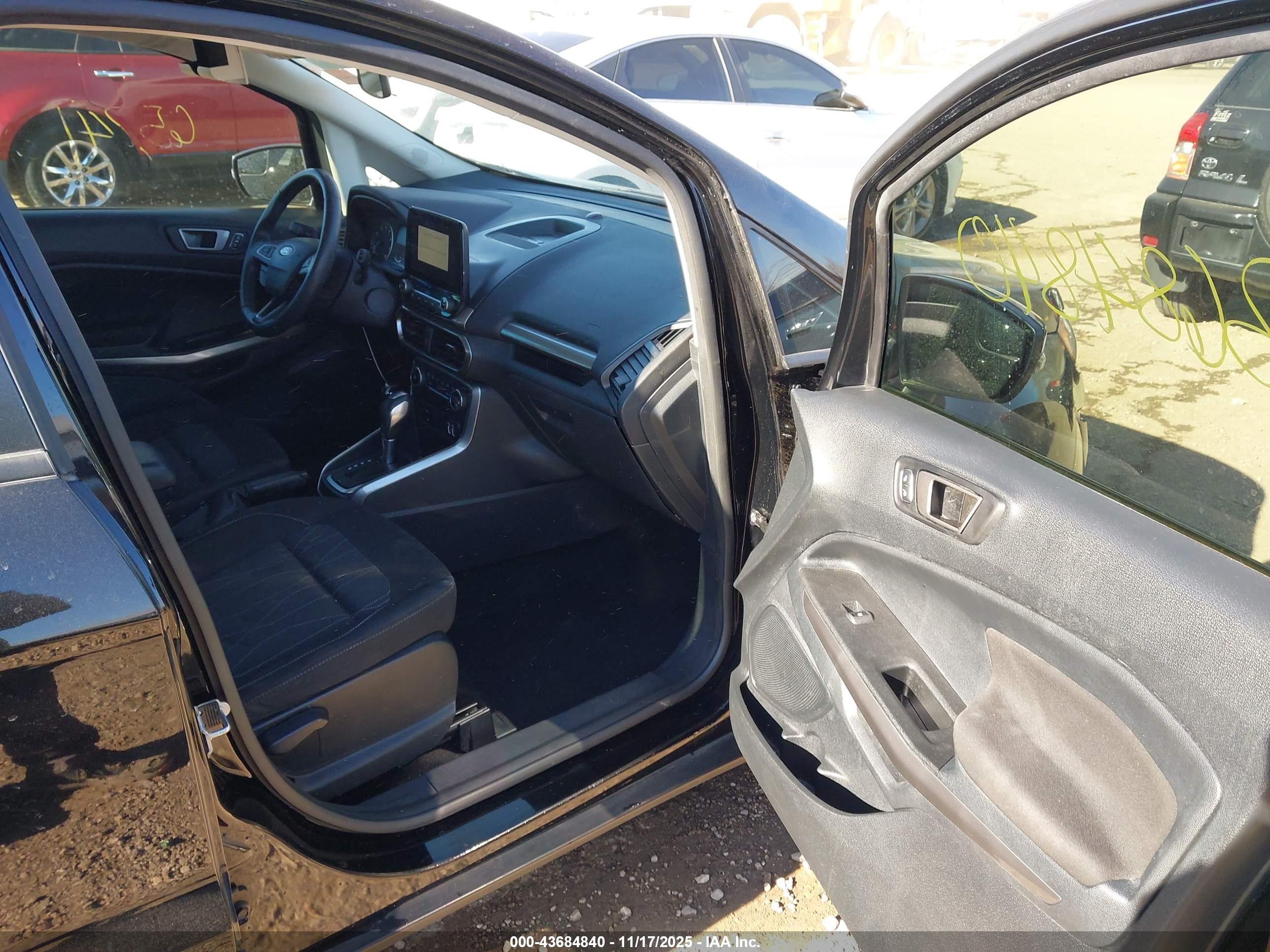 FORD ECOSPORT image 5