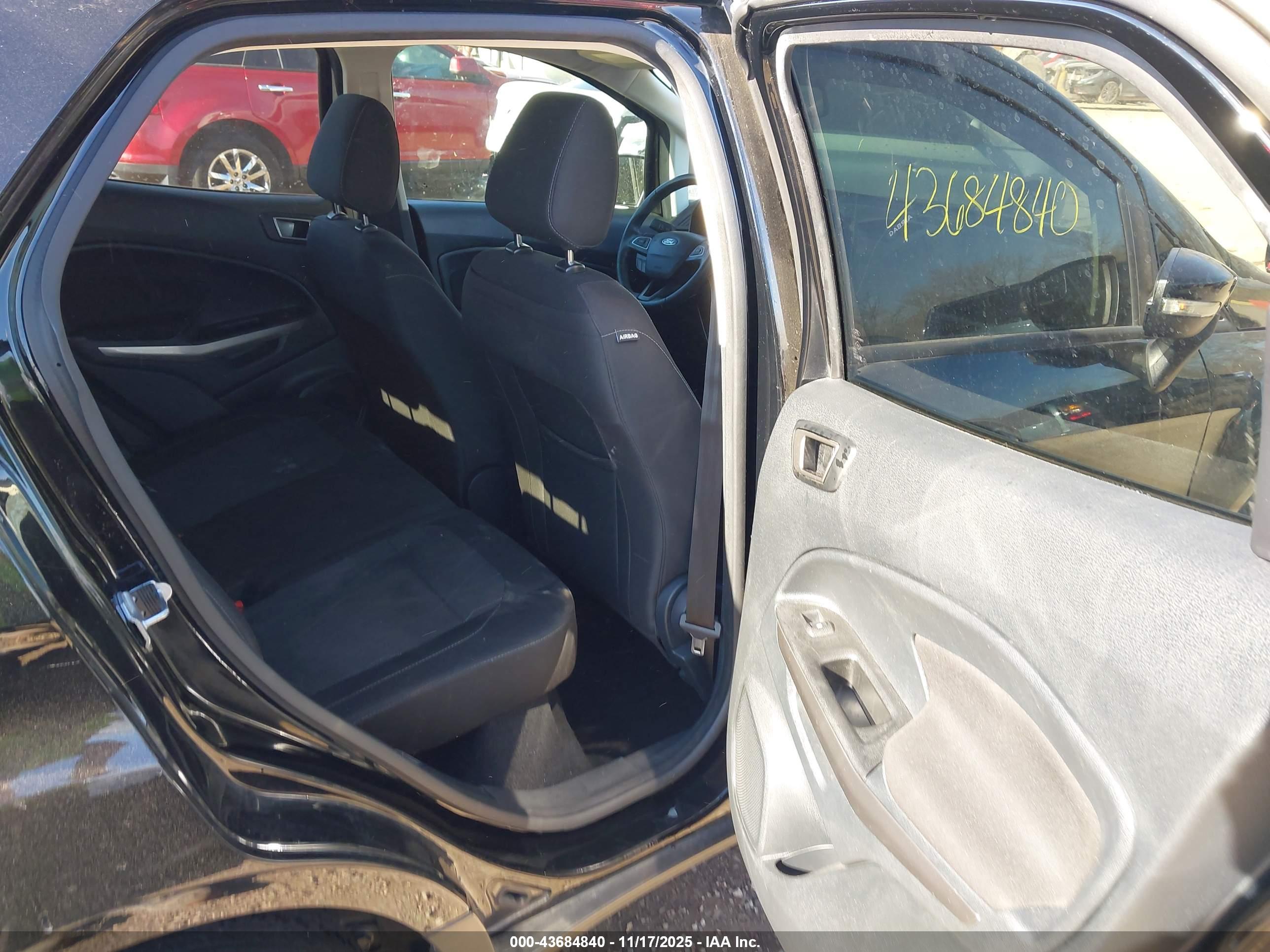 FORD ECOSPORT image 8