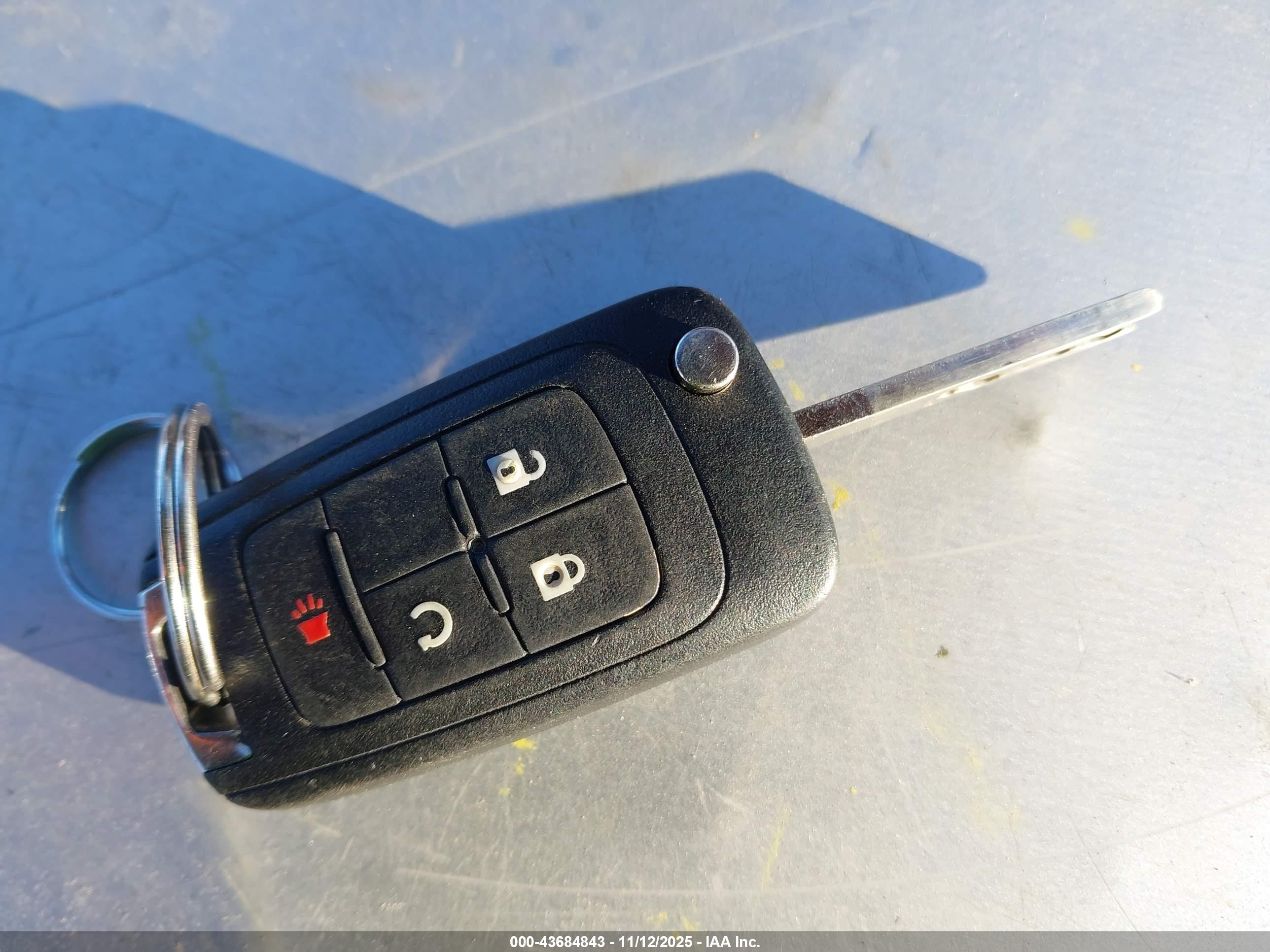 CHEVROLET EQUINOX image 11