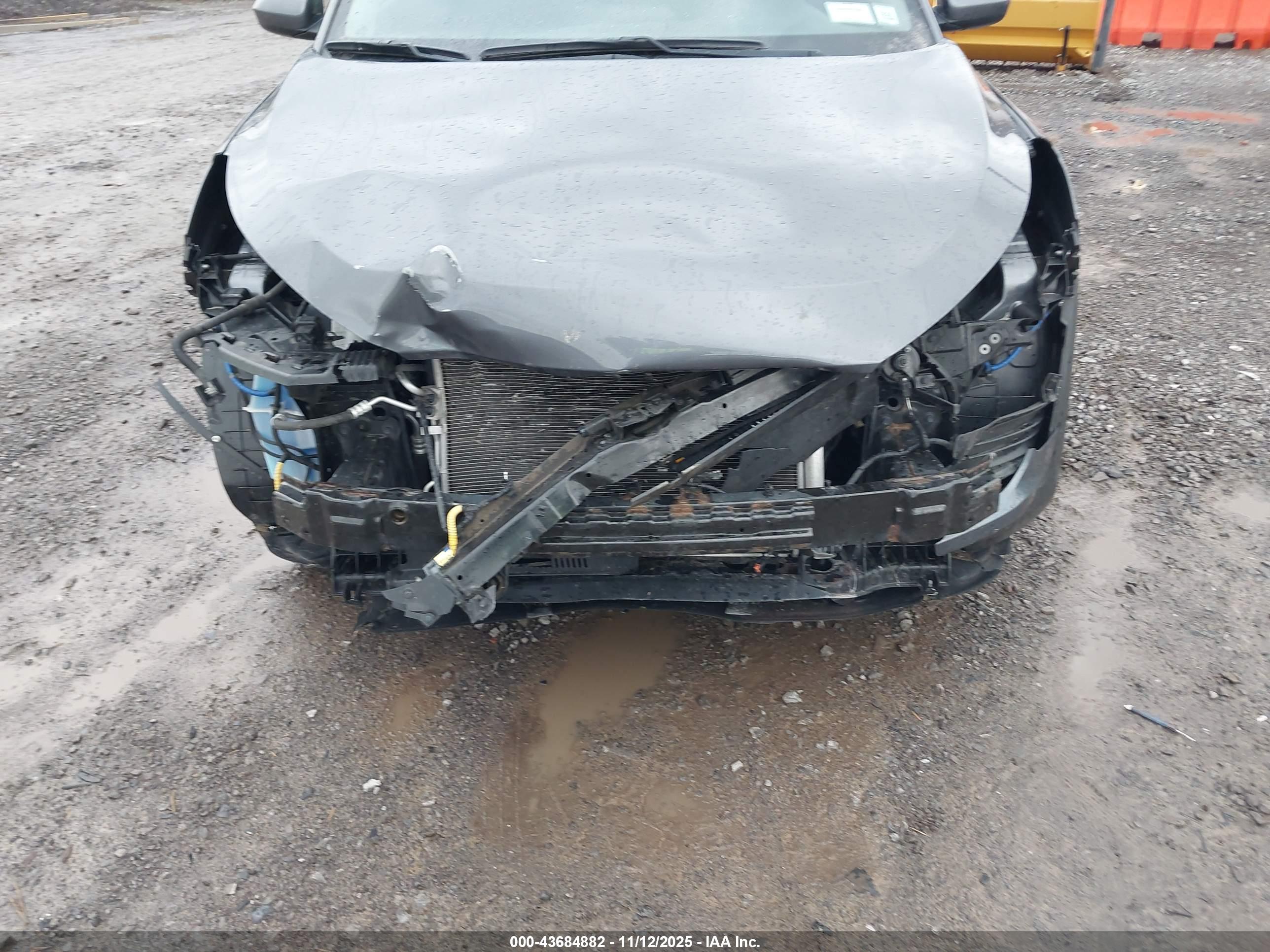 HYUNDAI TUCSON image 6