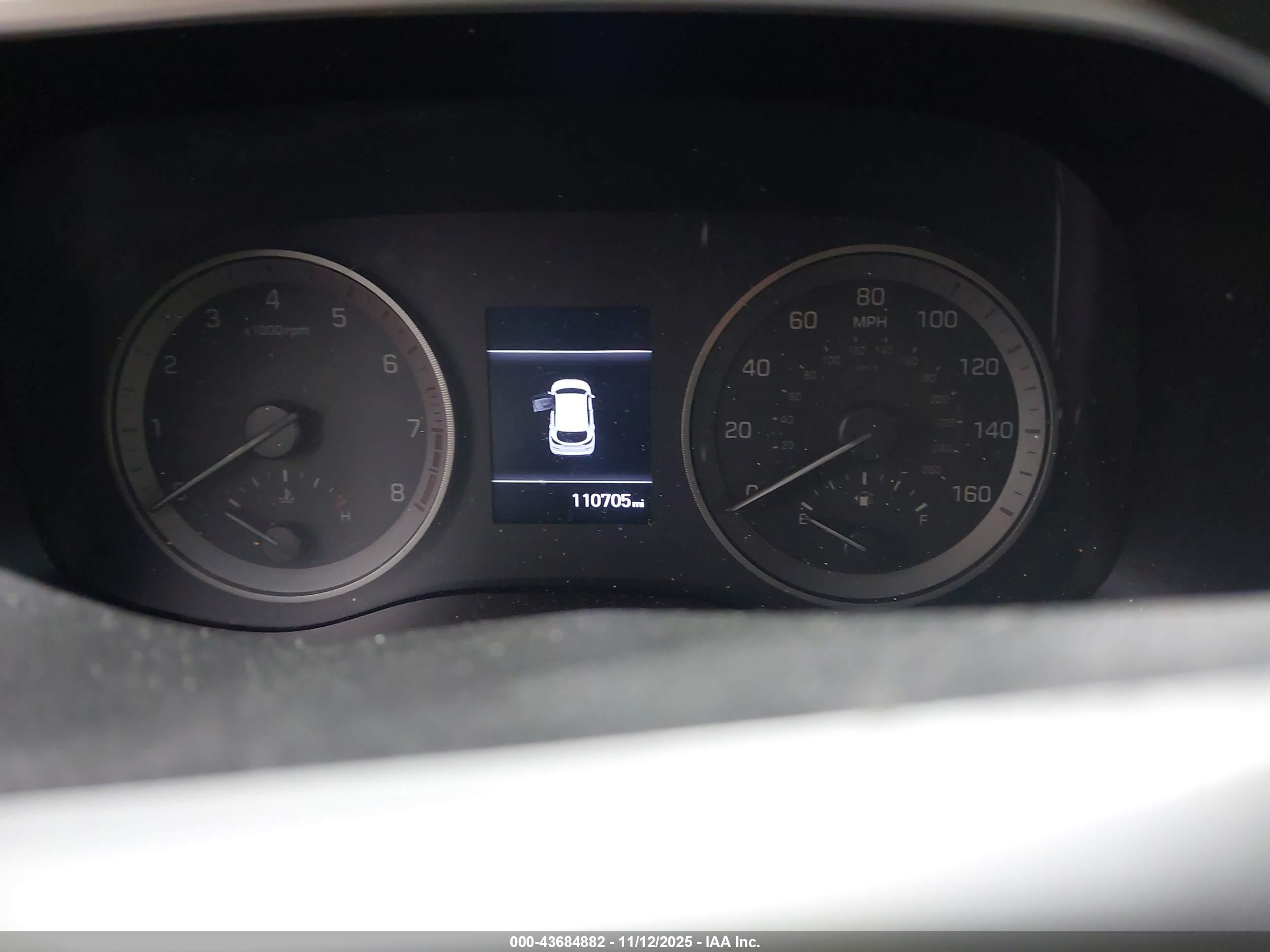 HYUNDAI TUCSON image 7