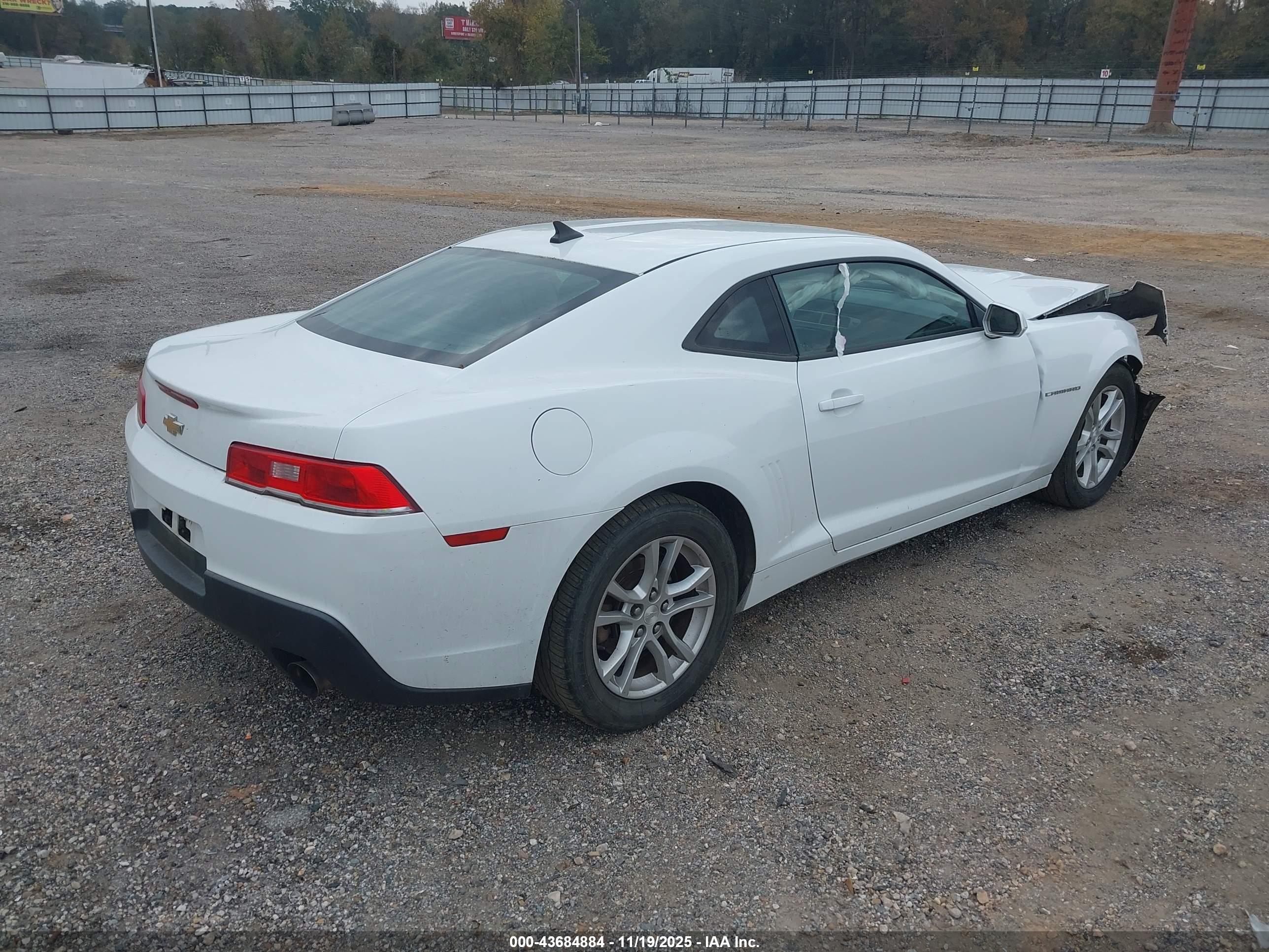 CHEVROLET CAMARO image 4
