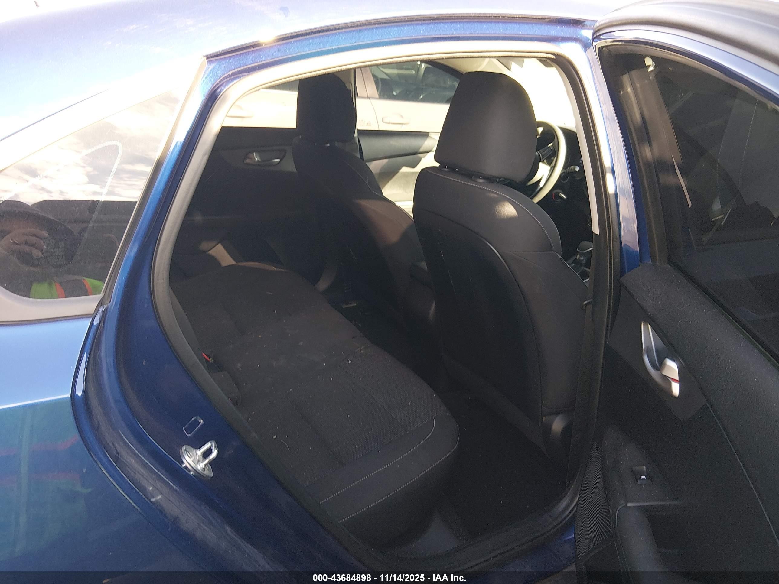 KIA FORTE image 8